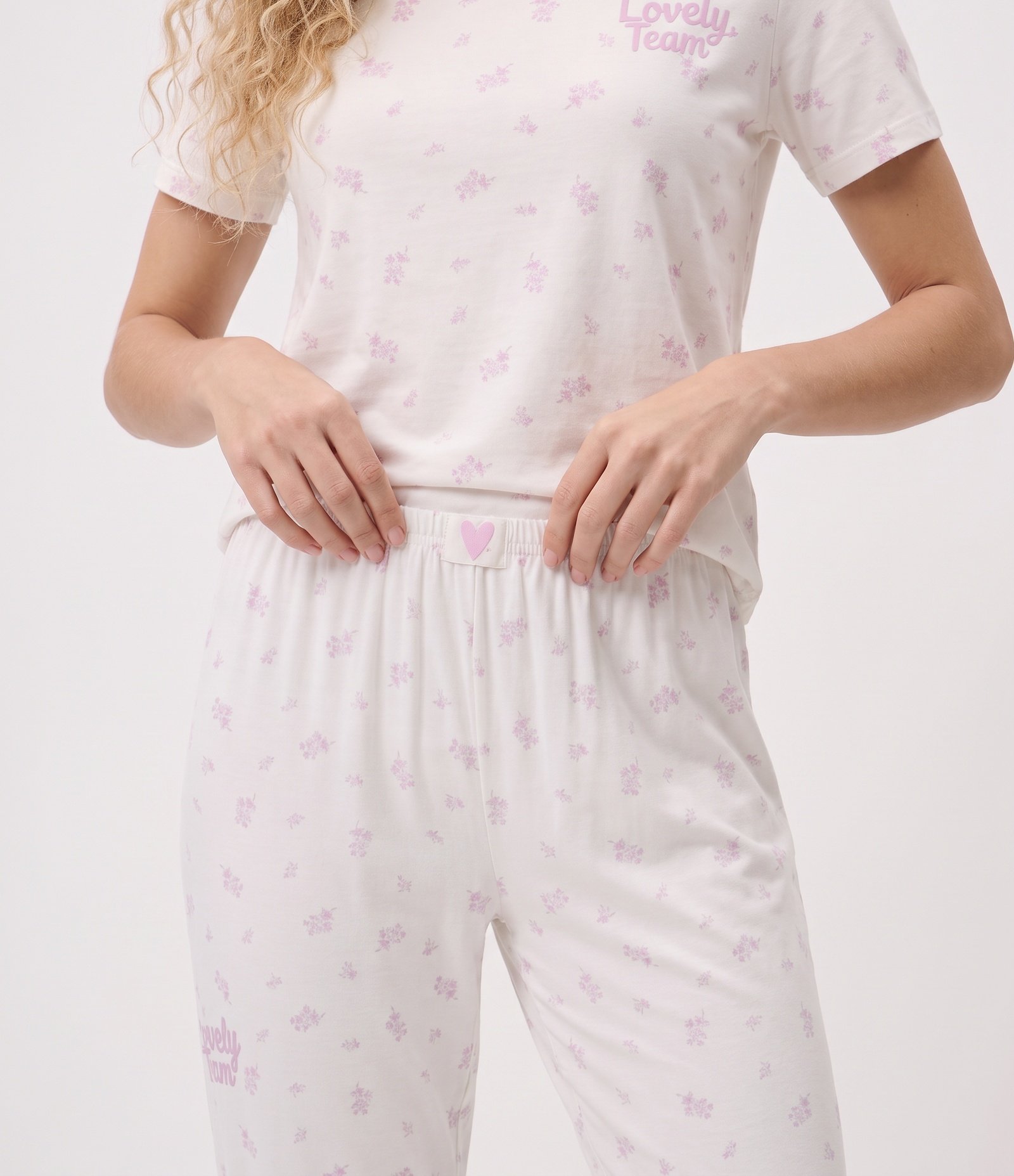 Pijama Longo em Peach Touch com Estampa Floral Branco 3