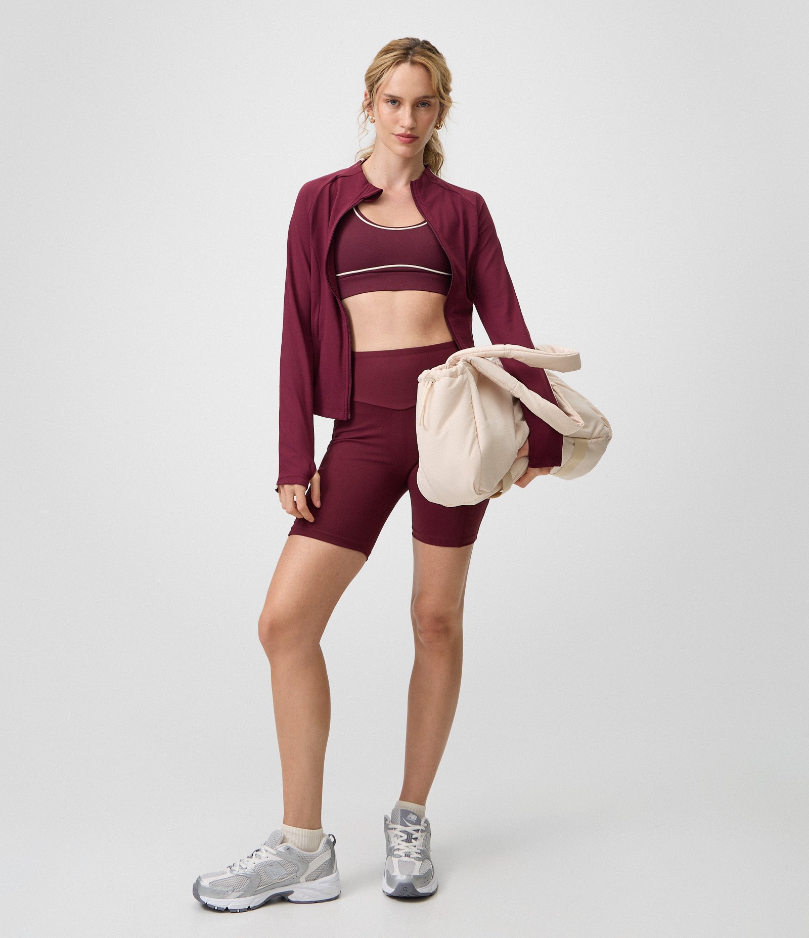 Jaqueta Esportiva Justa em Microfibra com Bolsos e Listra Contrastante Vermelho 2