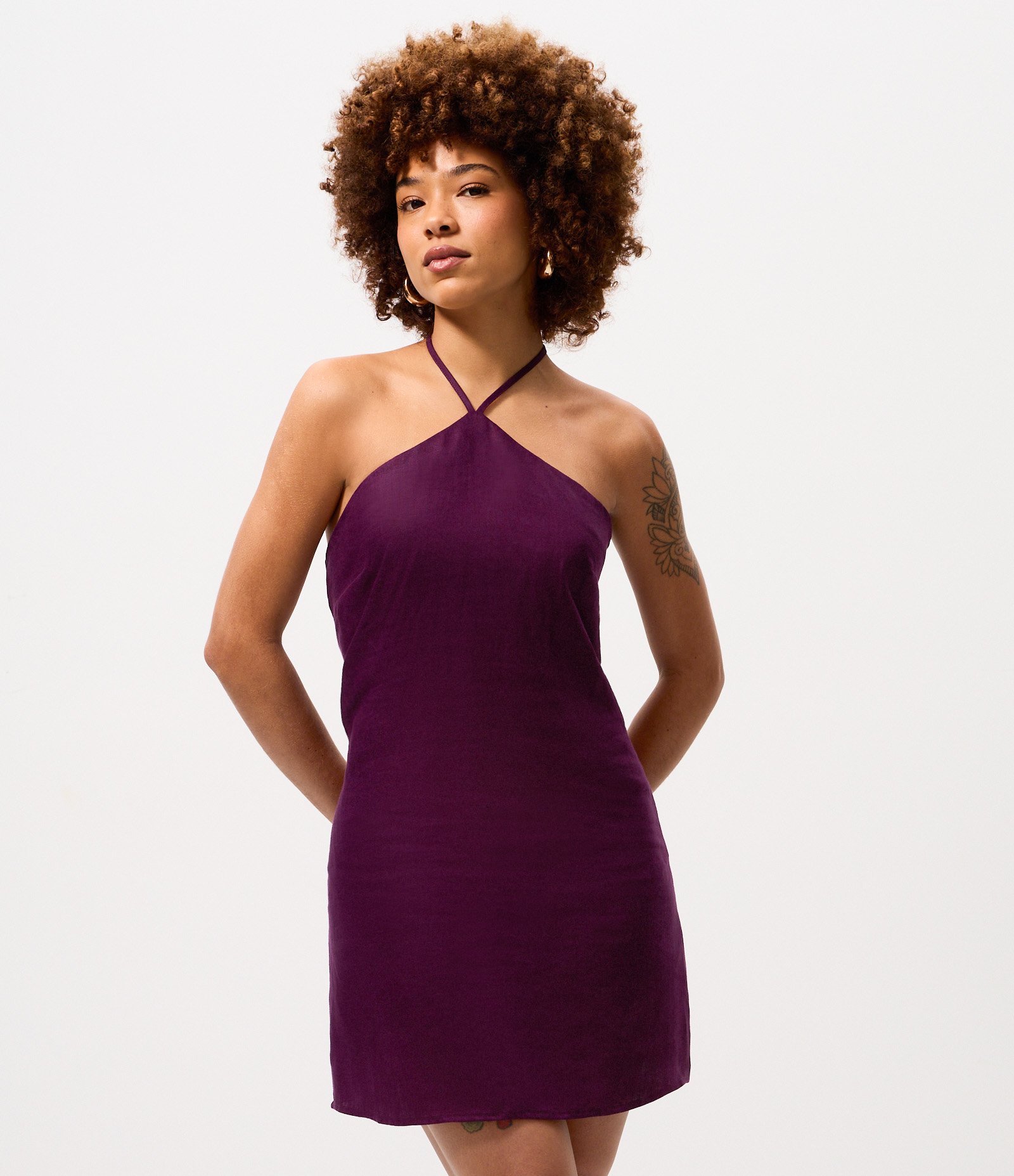 Vestido Frente Única Curto em Linho com Amarração no Pescoço Roxo 2