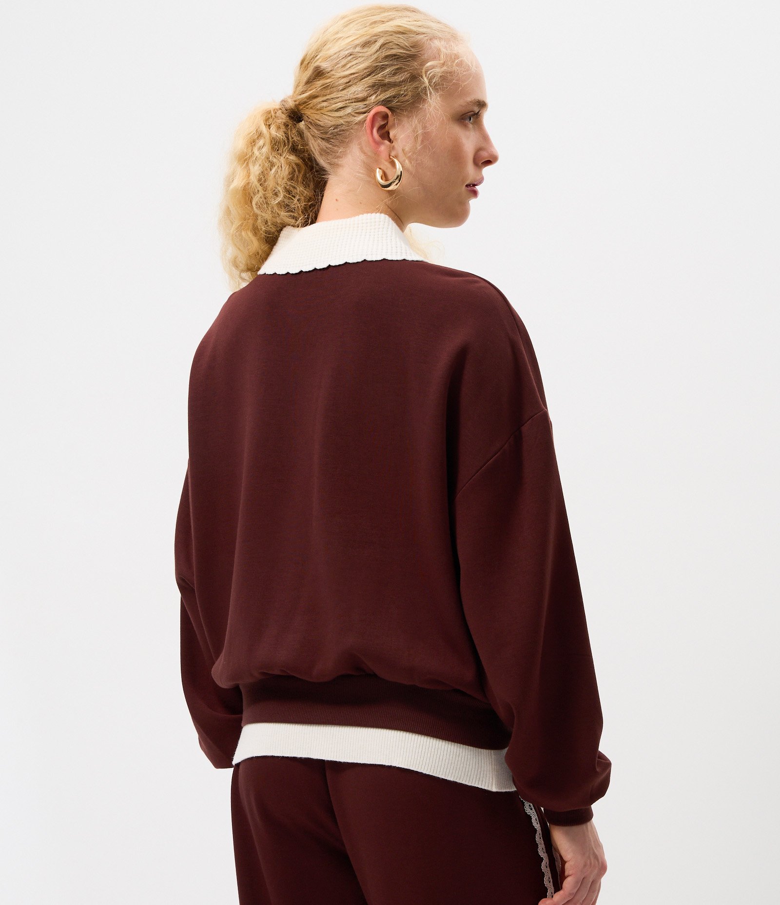 Blusa em Moletom com Felpa e Gola Polo em Tricô Marrom 4