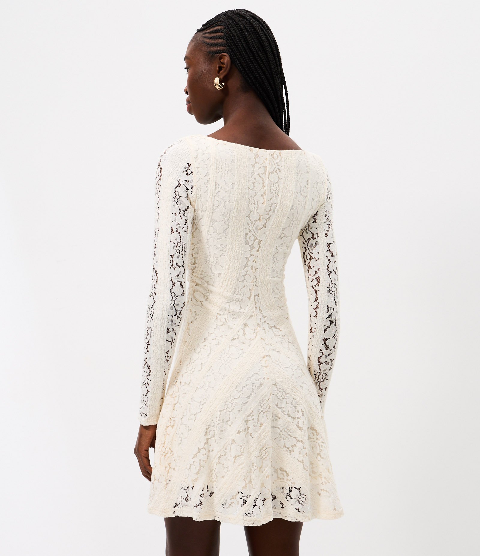 Vestido Curto em Renda com Manga Longa Off White 4