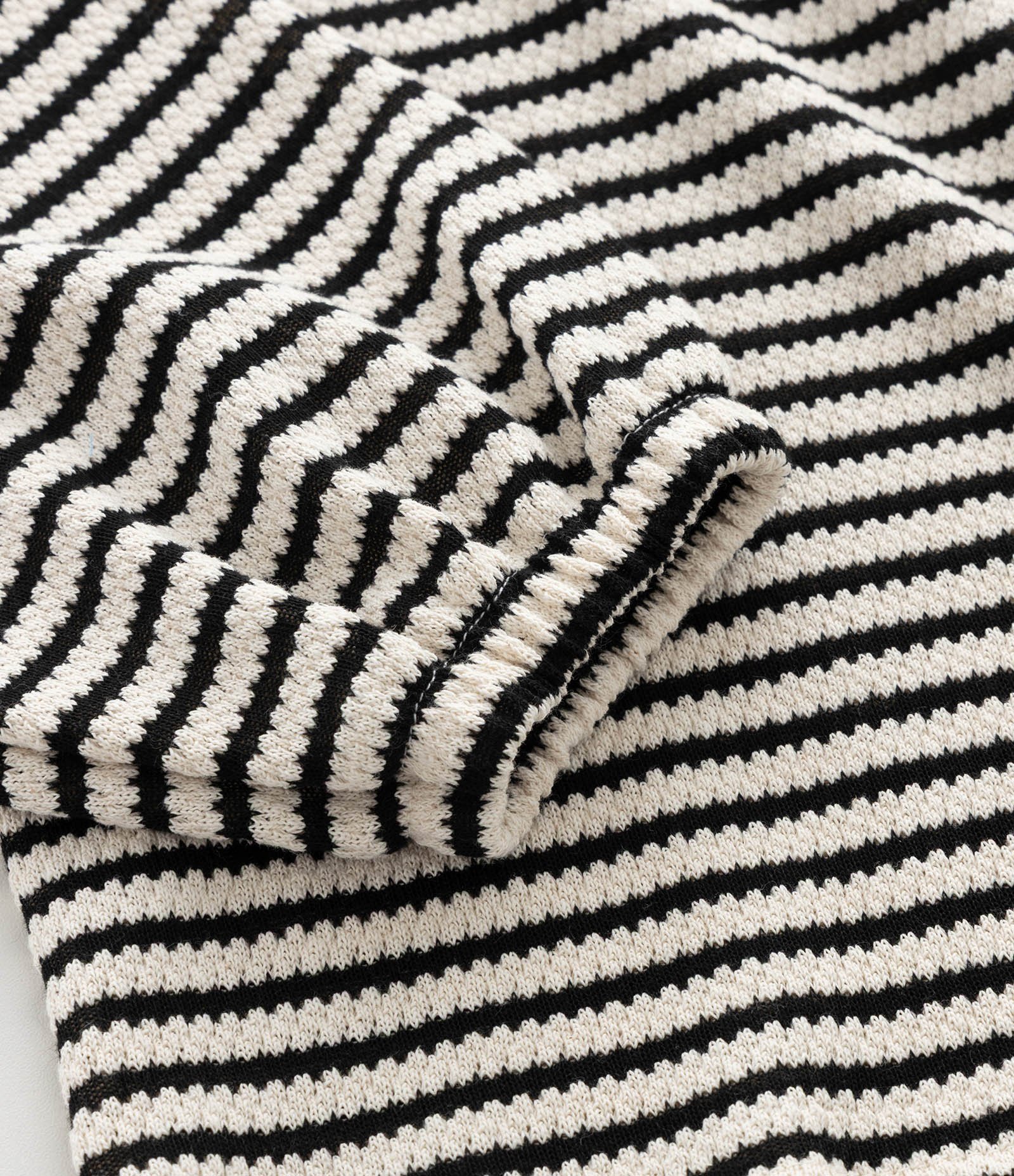 Blusa Infantil Listrada com Laços nos Braços – Tam 7 a 14 Anos Preto/Branco 4