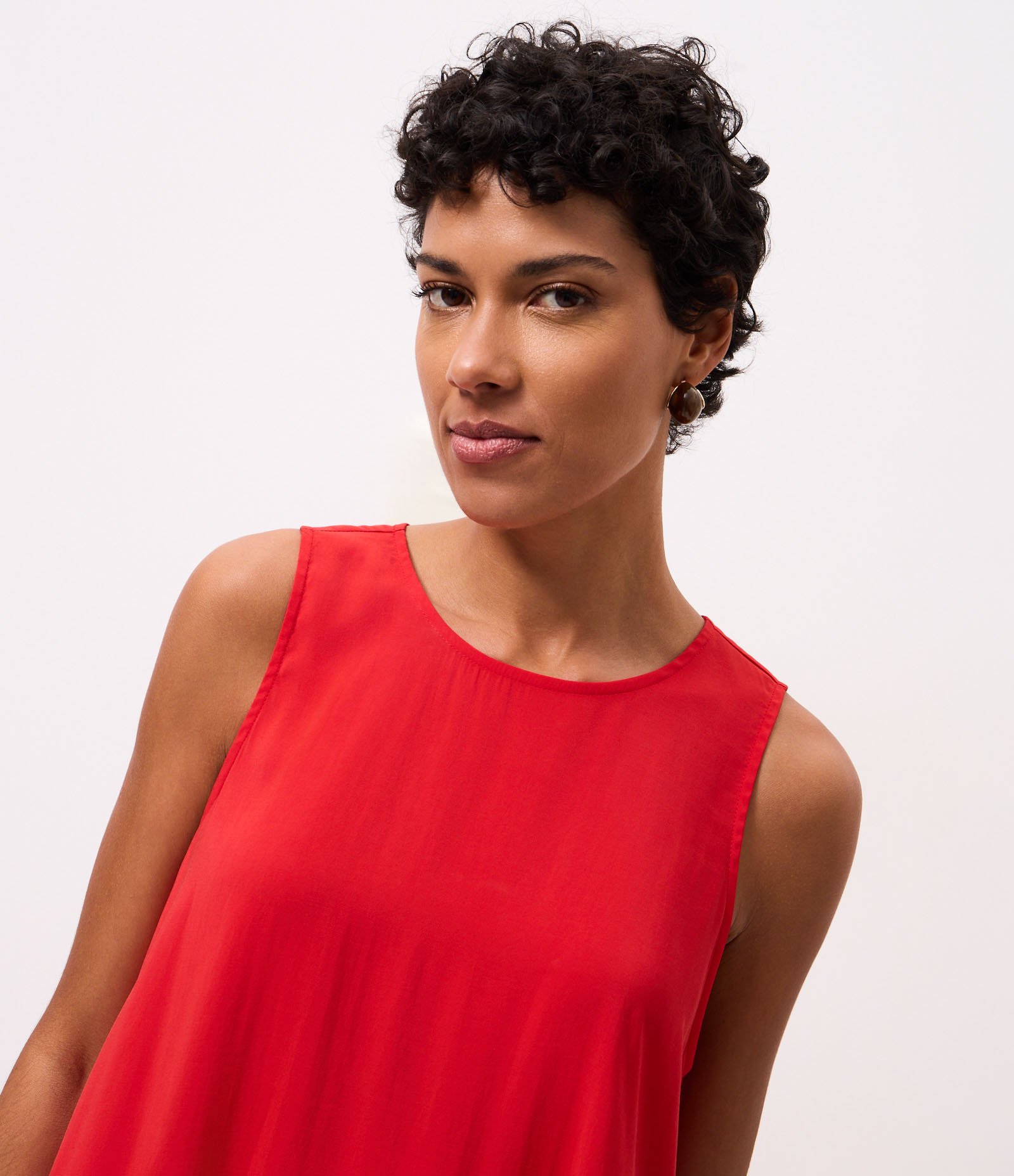 Vestido Midi com Decote Redondo Vermelho 3