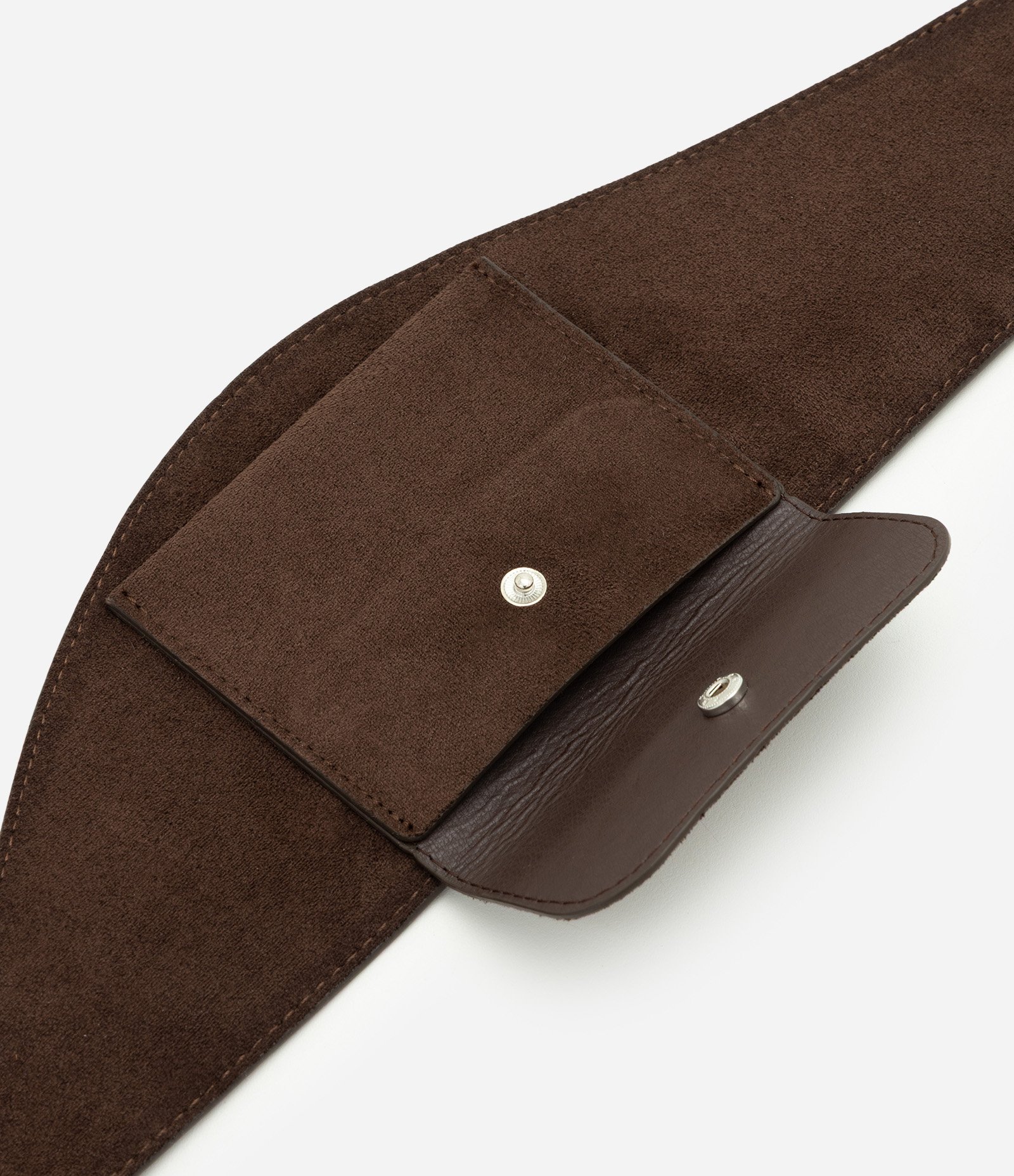 Cinto Largo em Suede com Bolso Funcional Marrom 4
