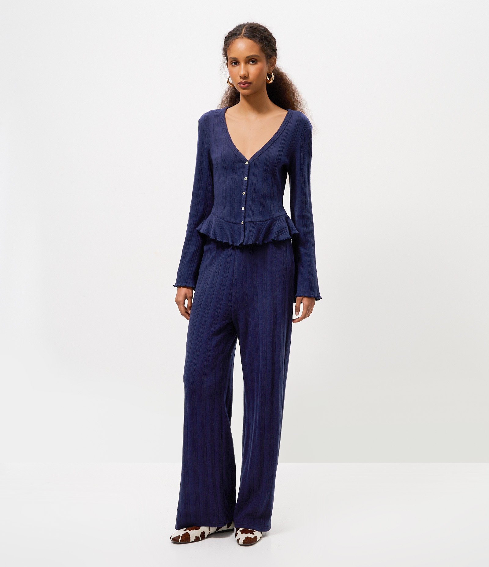 Blusa Peplum em Tricô Texturizado com Abotoamento Azul 2