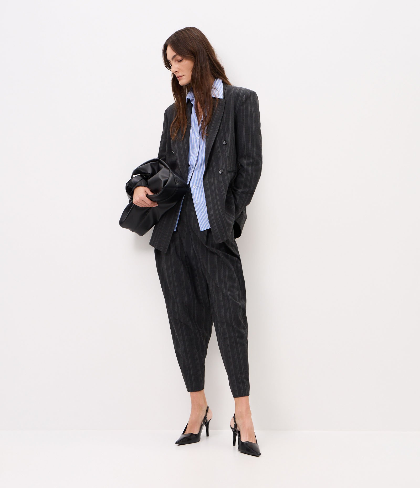 Blazer Oversized Alfaiatado Com Estampa de Listras Fio Tinto Cinza 4