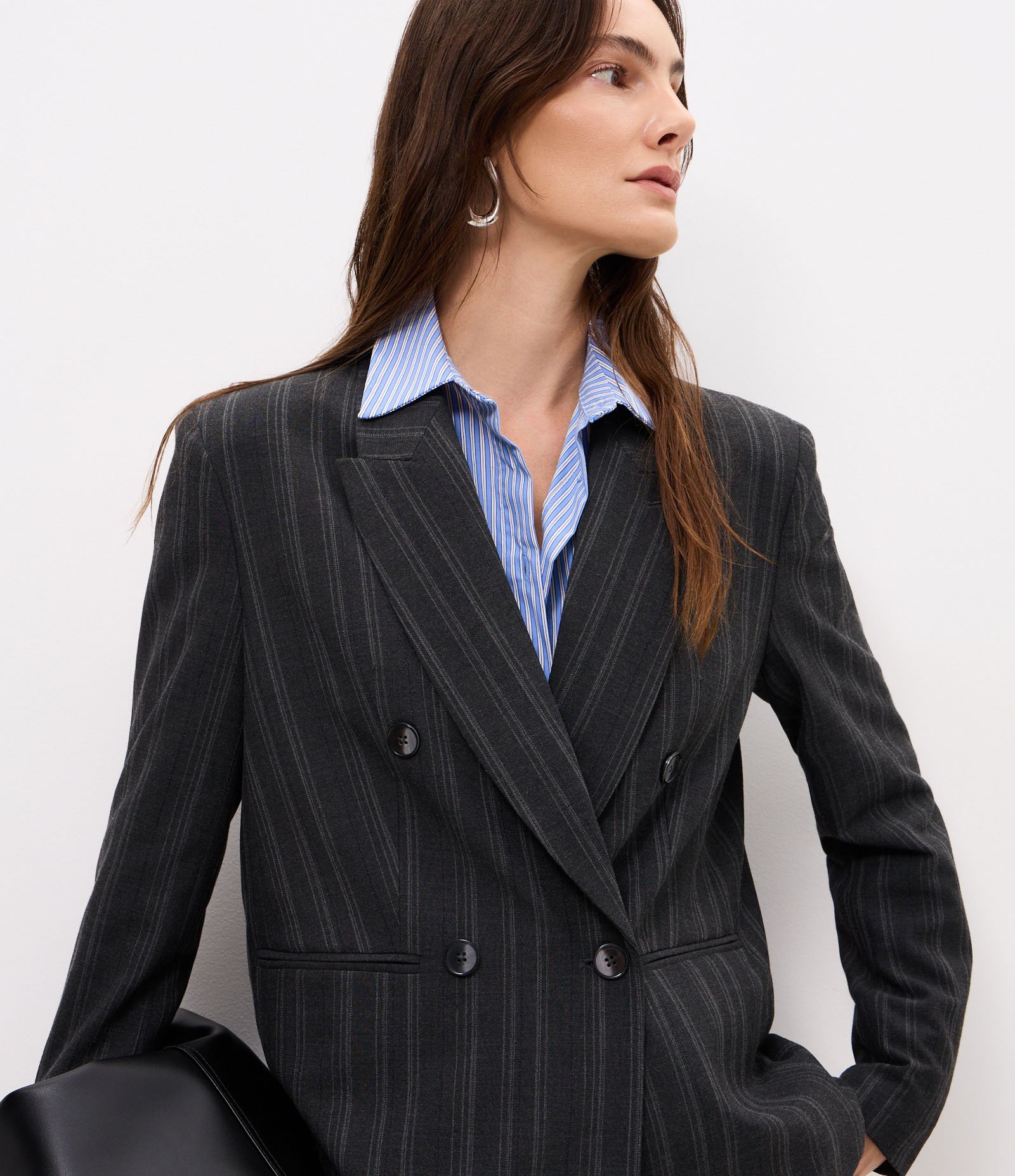 Blazer Oversized Alfaiatado Com Estampa de Listras Fio Tinto Cinza 5