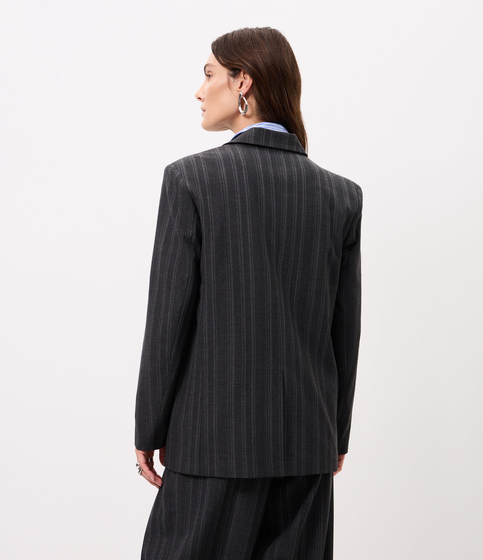 Blazer Oversized Alfaiatado Com Estampa de Listras Fio Tinto Cinza 6