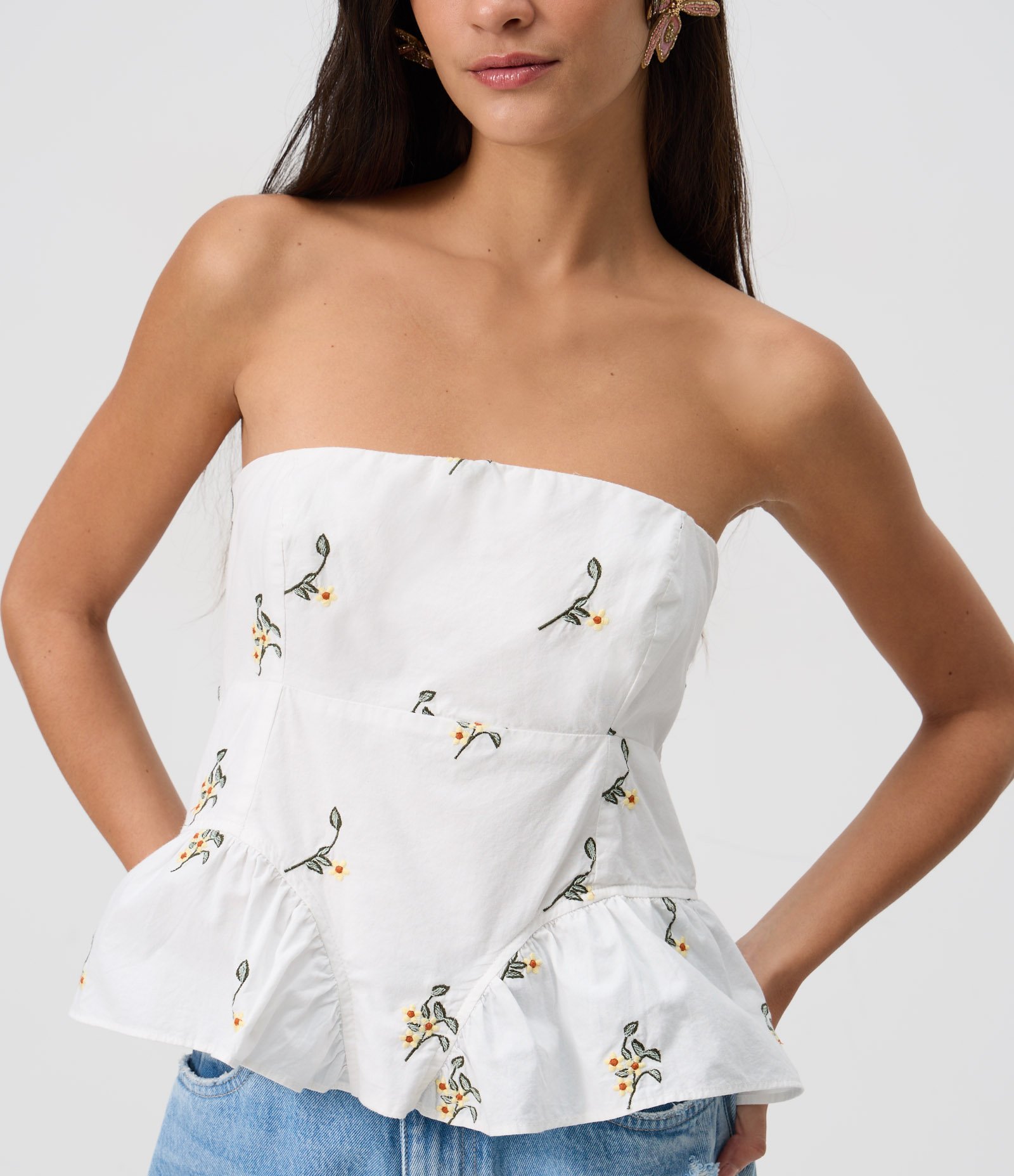 Tomara que Caia Corsetada com Bordado Floral e Babado Peplum Branco 3