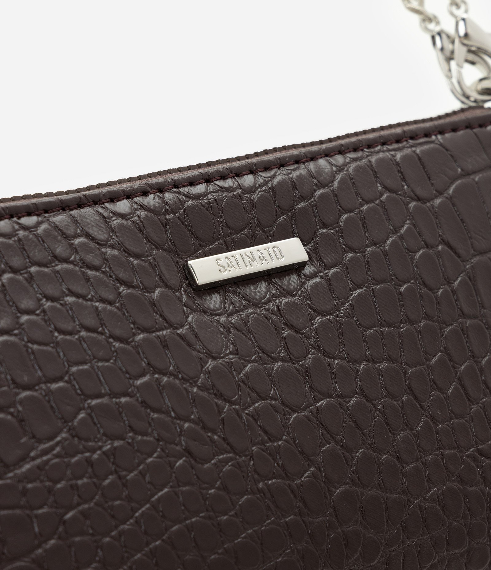 Bolsa Baguete Pequena em PU com Textura Croco Marrom 4