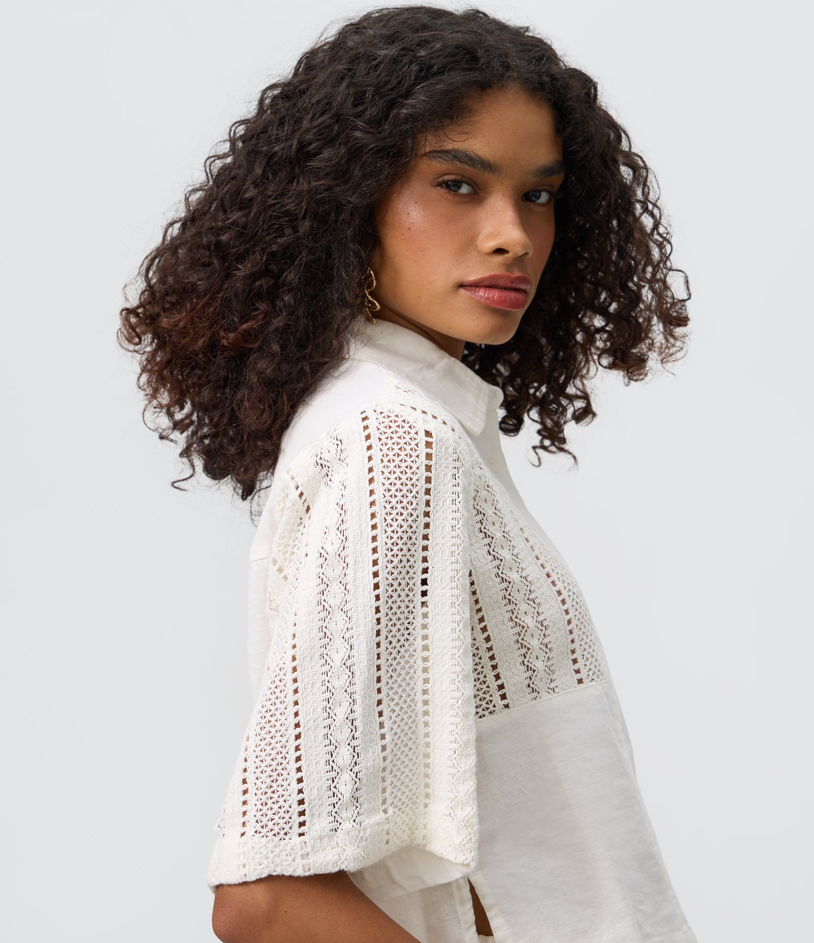 Camisa em Tricoline com Renda e Bordado Vazado Branco 3