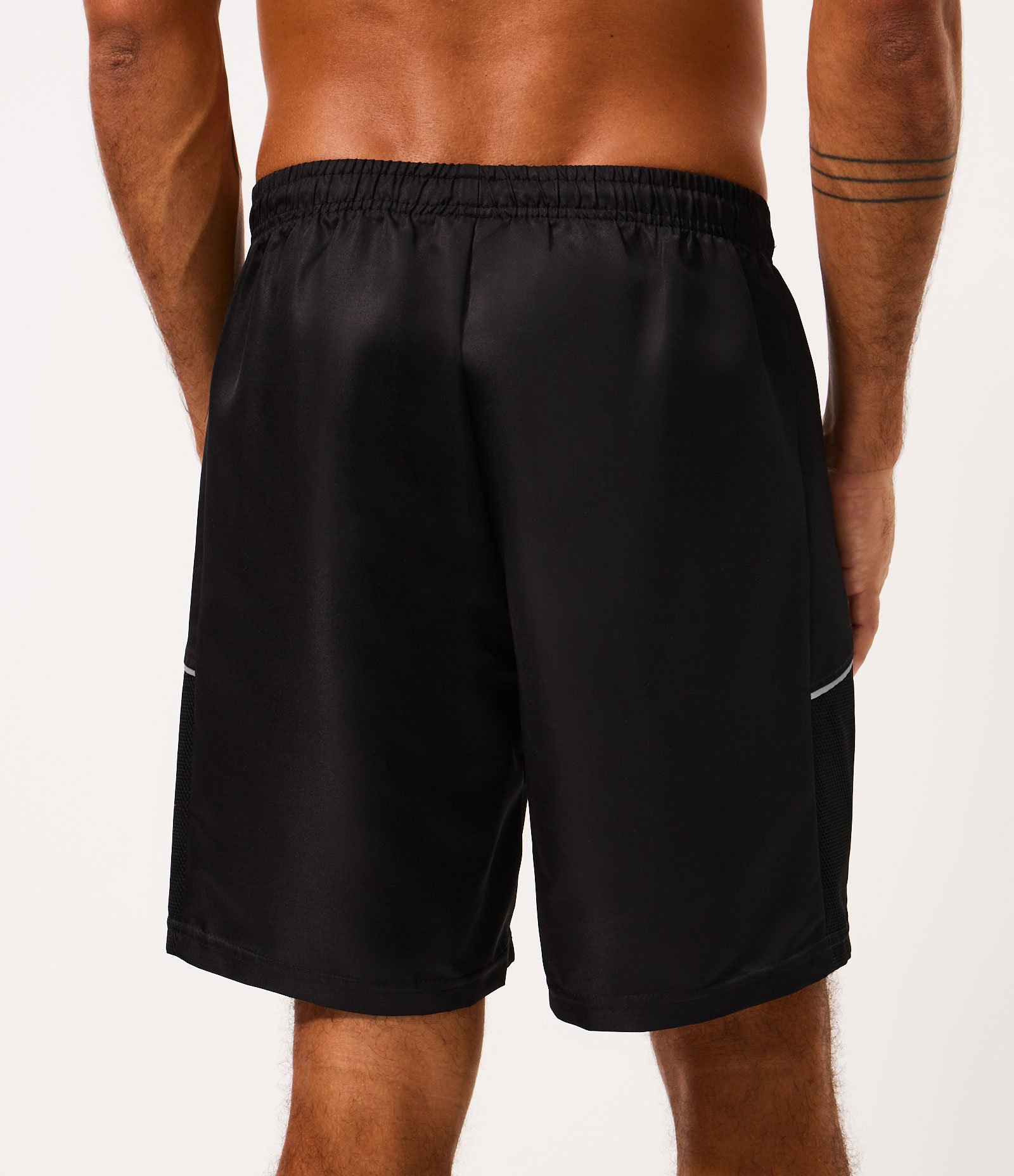Bermuda Masculina Esportiva com Cós Elástico Preto 4