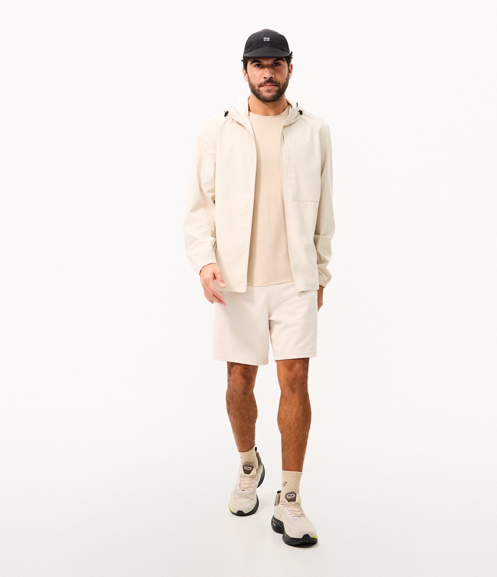 Camiseta Regular Esportiva em Tecnologia Dry com Etiqueta na Barra Bege 2
