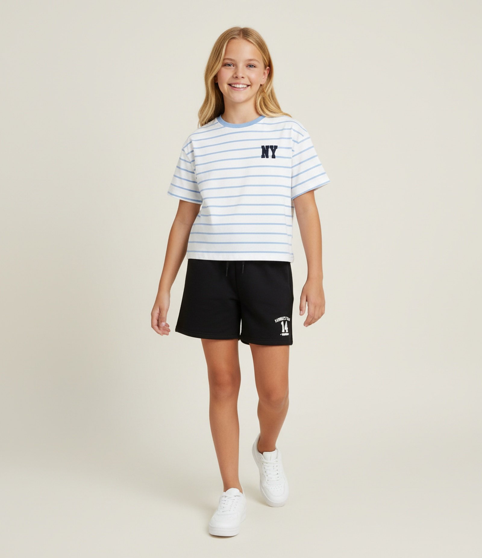 Camiseta Infantil Boxy Listrada com Bordado – Tam 7 a 16 Anos Branco/Azul 1