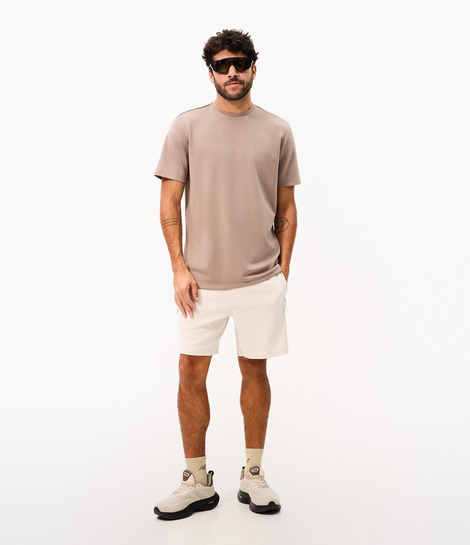 Camiseta Comfort Esportiva em Malha Tecnológica com Tecnologia Dry Cinza 2