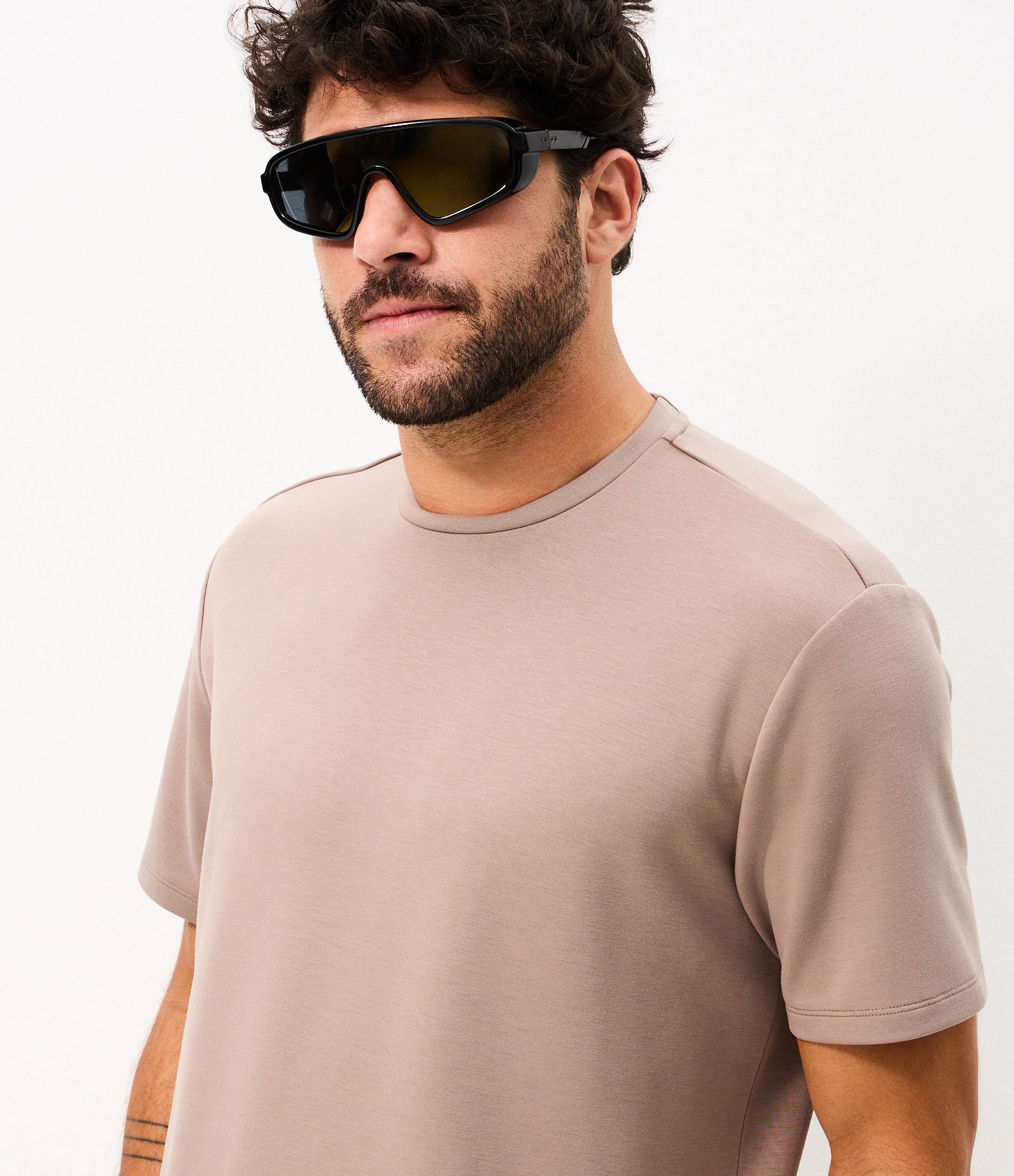 Camiseta Comfort Esportiva em Malha Tecnológica com Tecnologia Dry Cinza 4