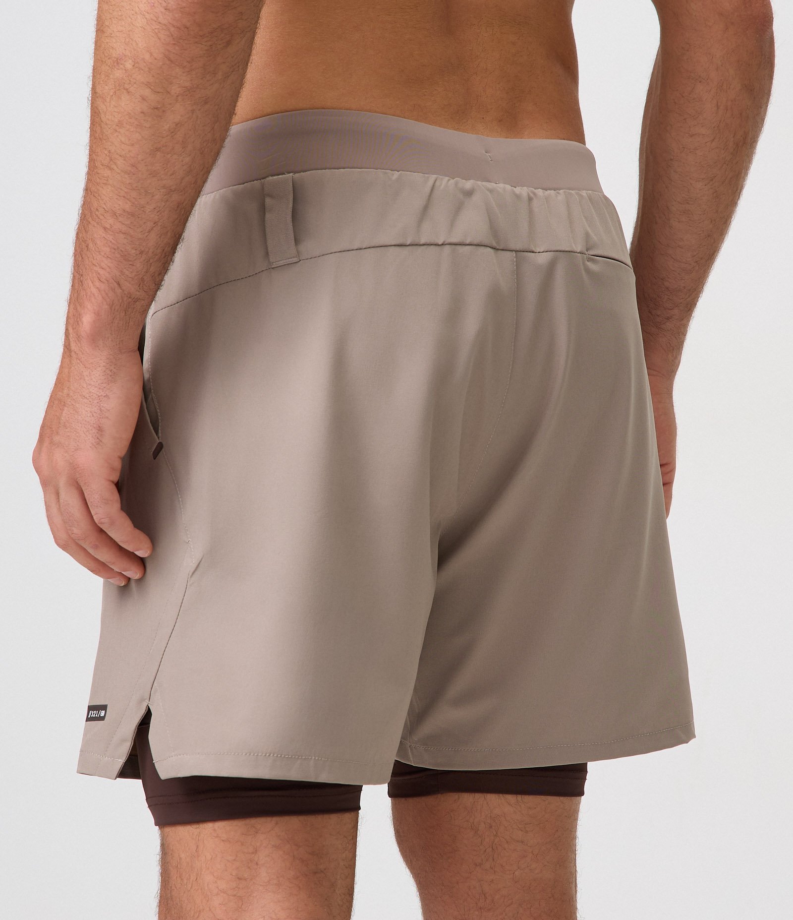 Bermuda Esportiva Corrida com Short de Compressão Bege Escuro 3