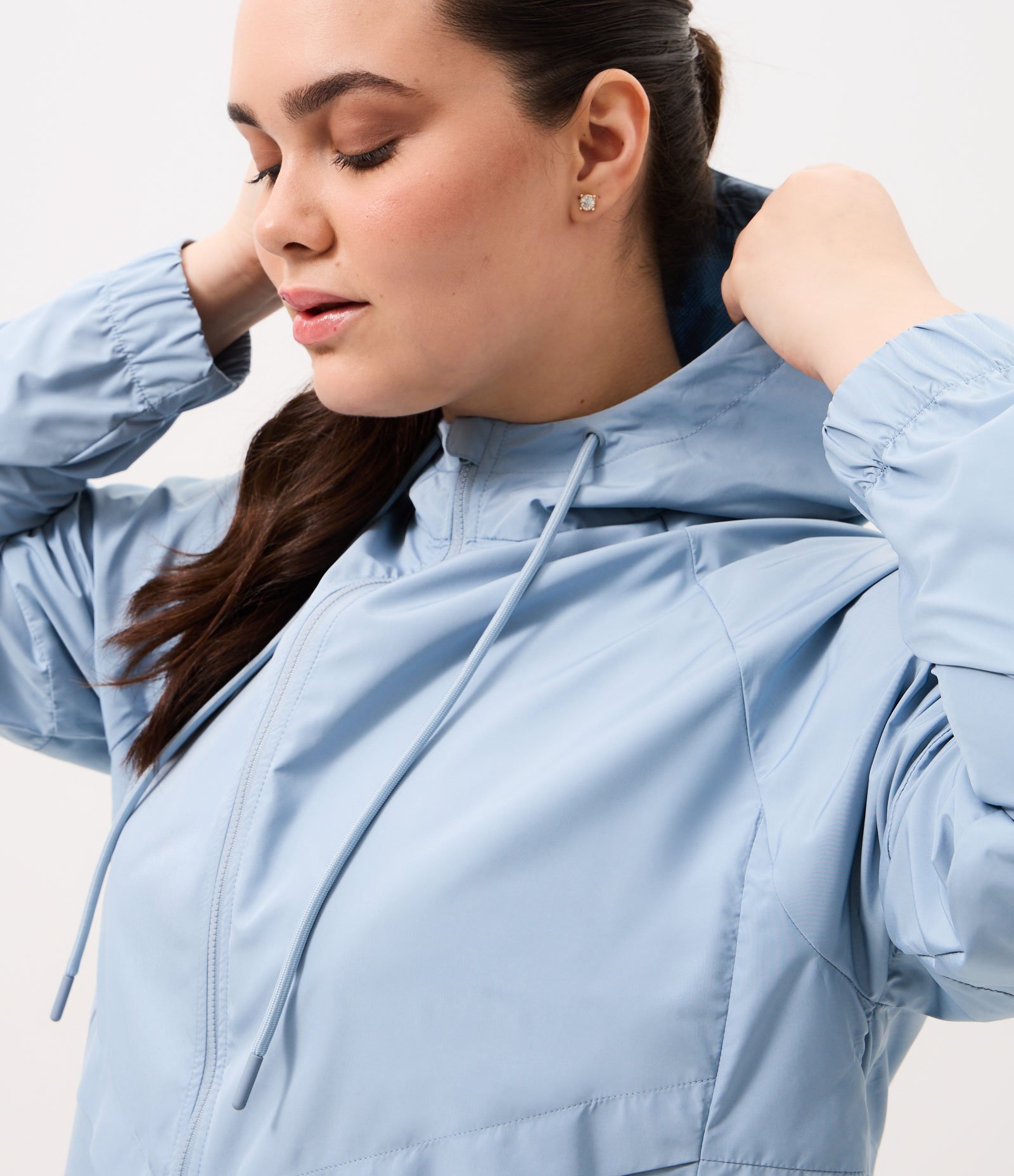 Jaqueta Corta-Vento com Capuz e Zíper Curve & Plus Size Azul 4
