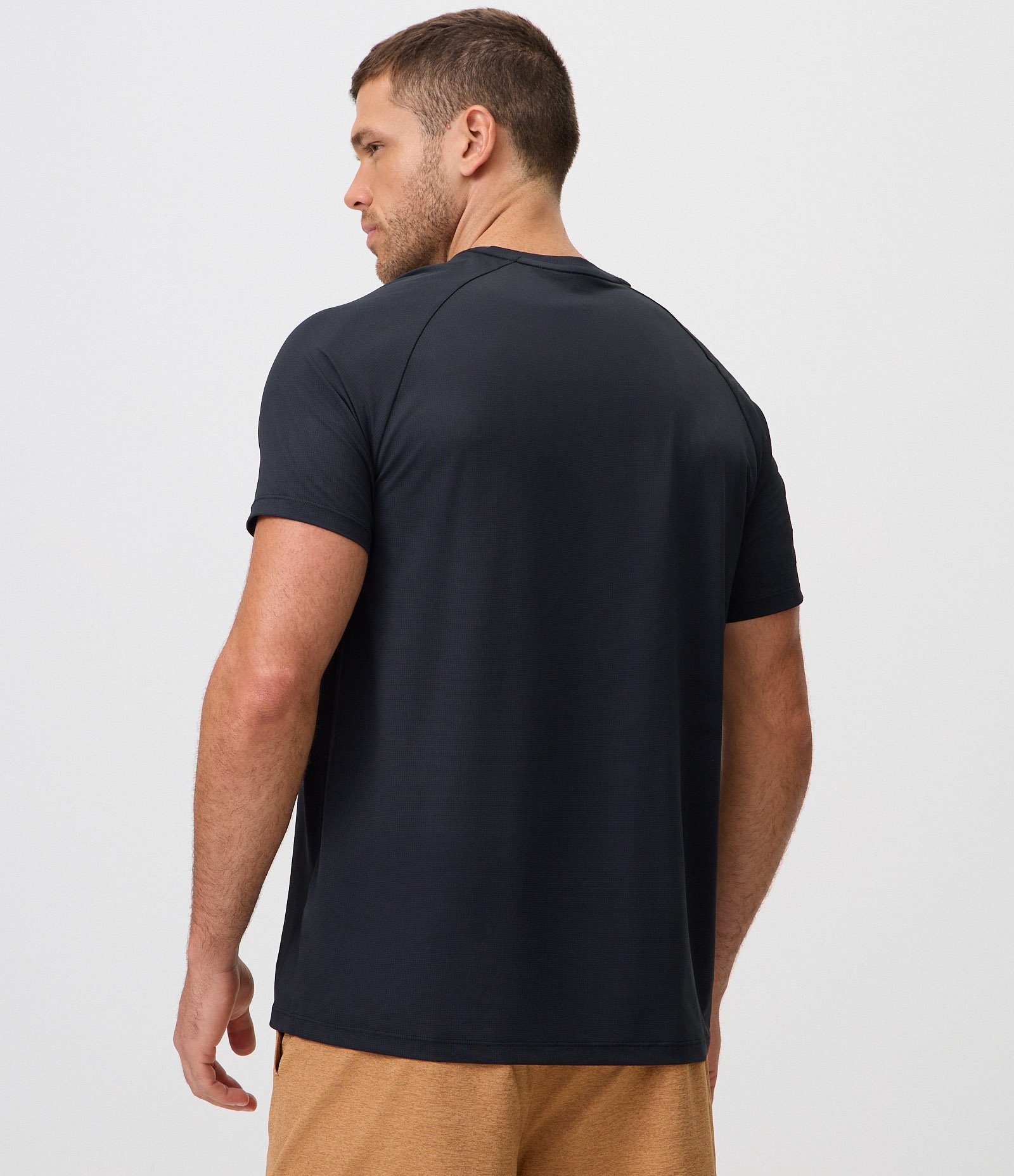 Camiseta Dry com Manga Raglan e Linha Constrastante Preto 3