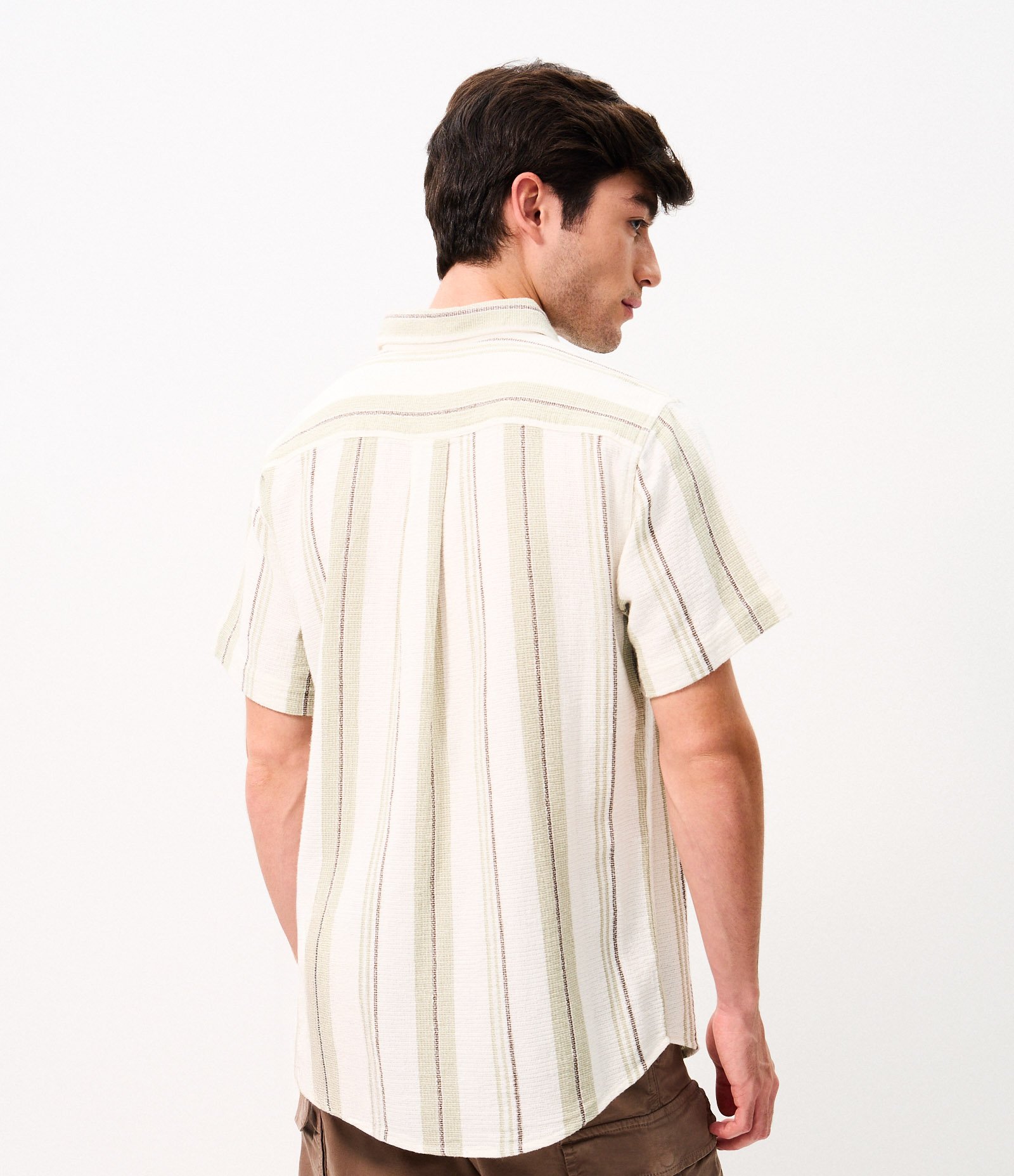 Camisa Manga Curta Listrada Texturizada Verde 3