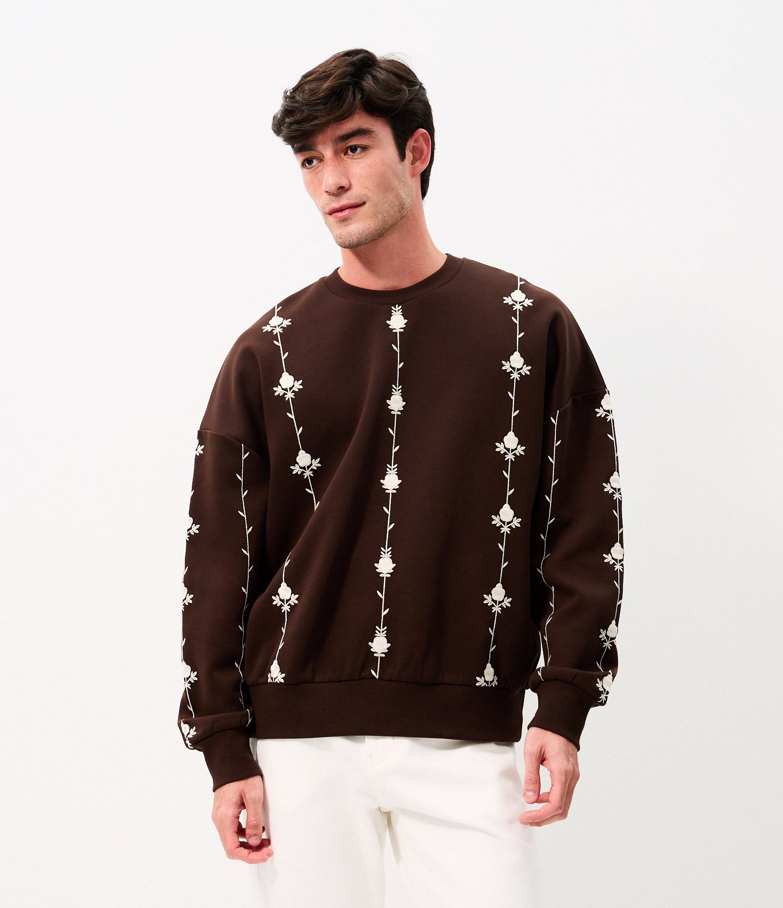 Suéter em Algodão com Bordado Floral Marrom 2