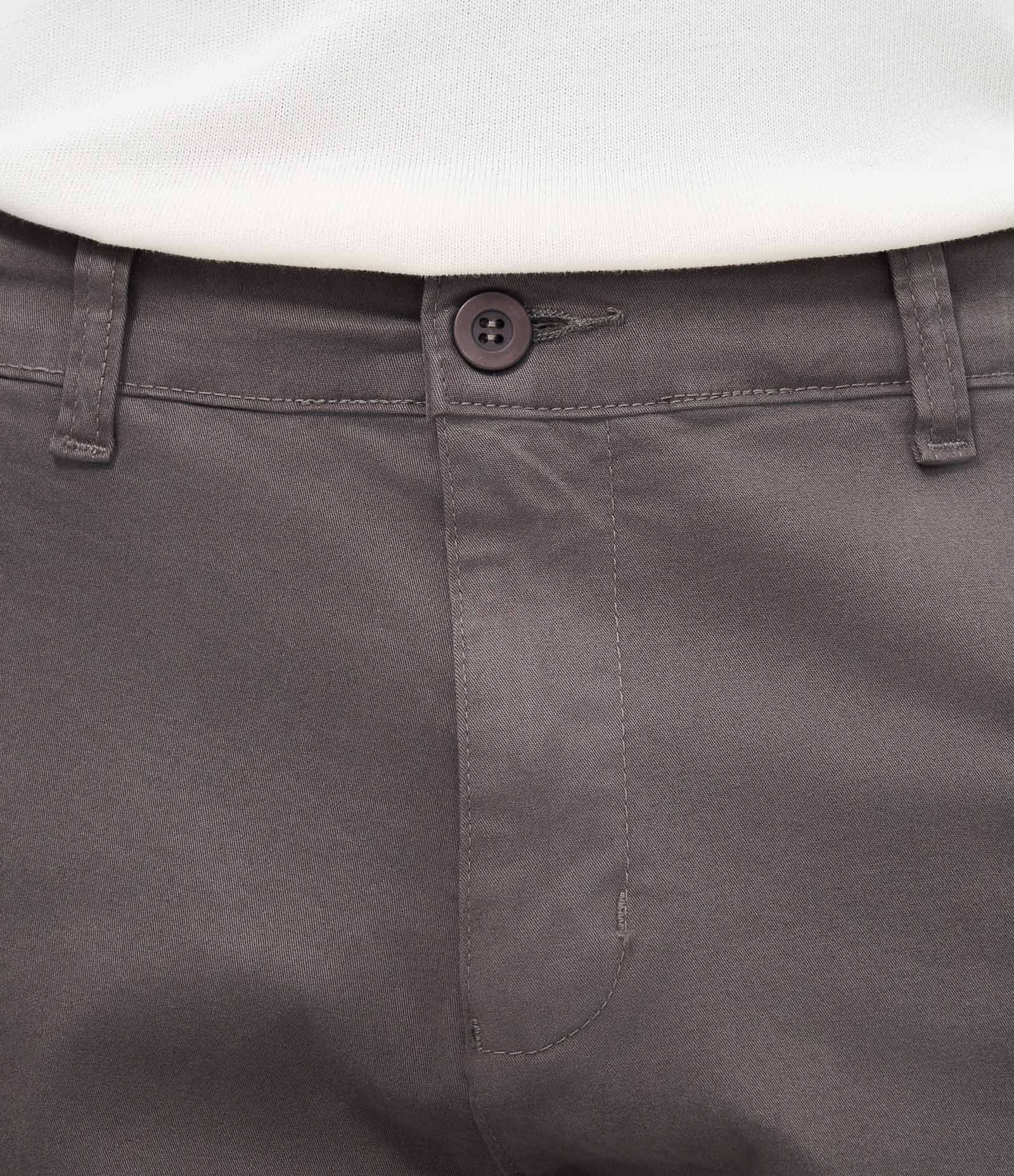 Calça Slim em Sarja e Efeito Lavada Cinza 3