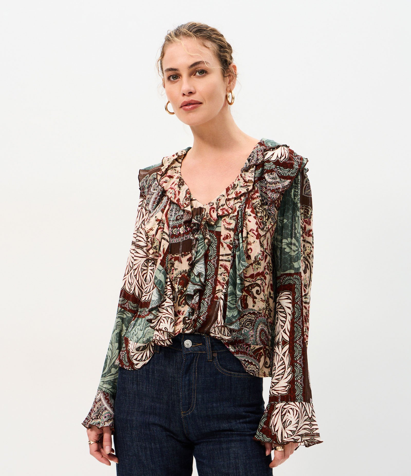 Blusa Bata Estampada em Viscose com Babados Multicores 1