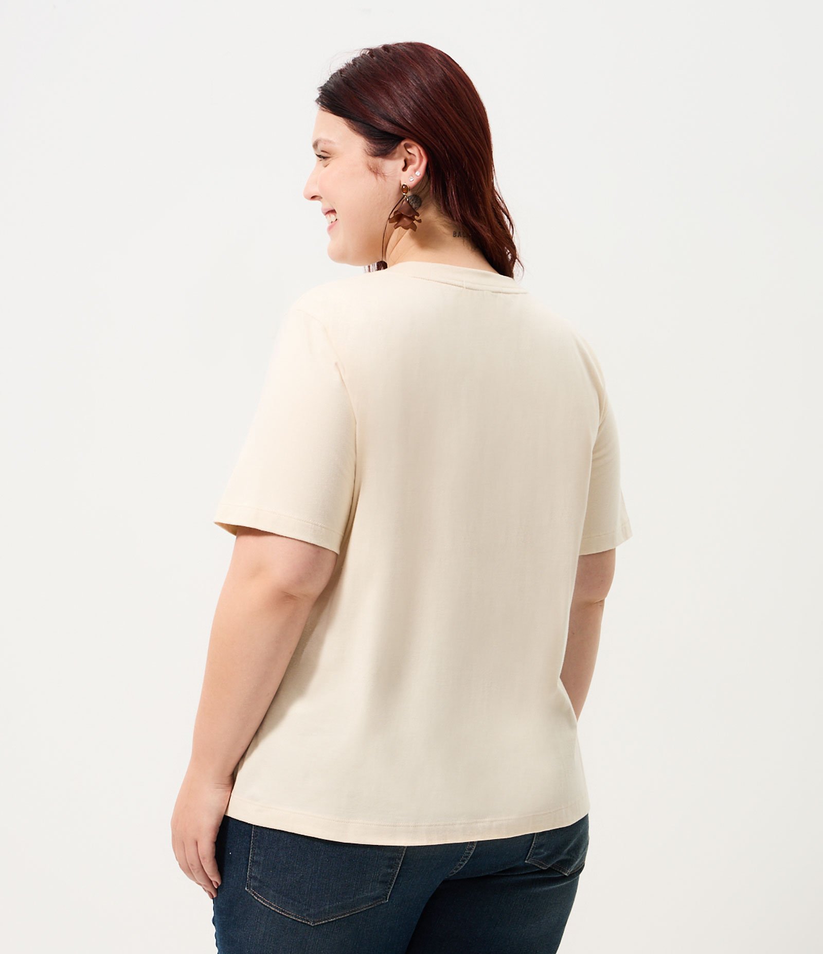 Blusa Flores com Miçangas Curve & Plus Size Bege 4
