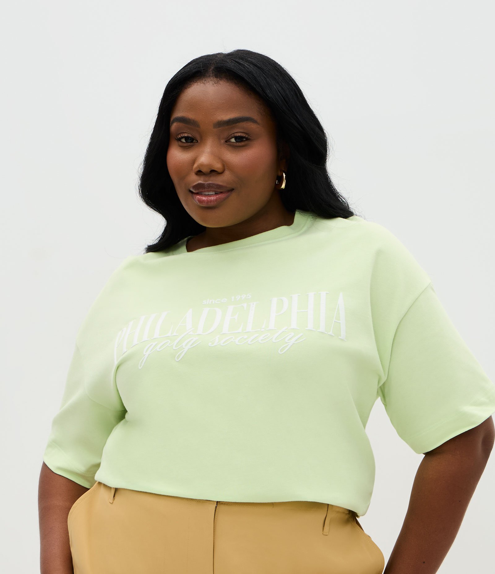 Camiseta Oversized Philadelphia com Estampa Puff Curve & Plus Size Verde 1