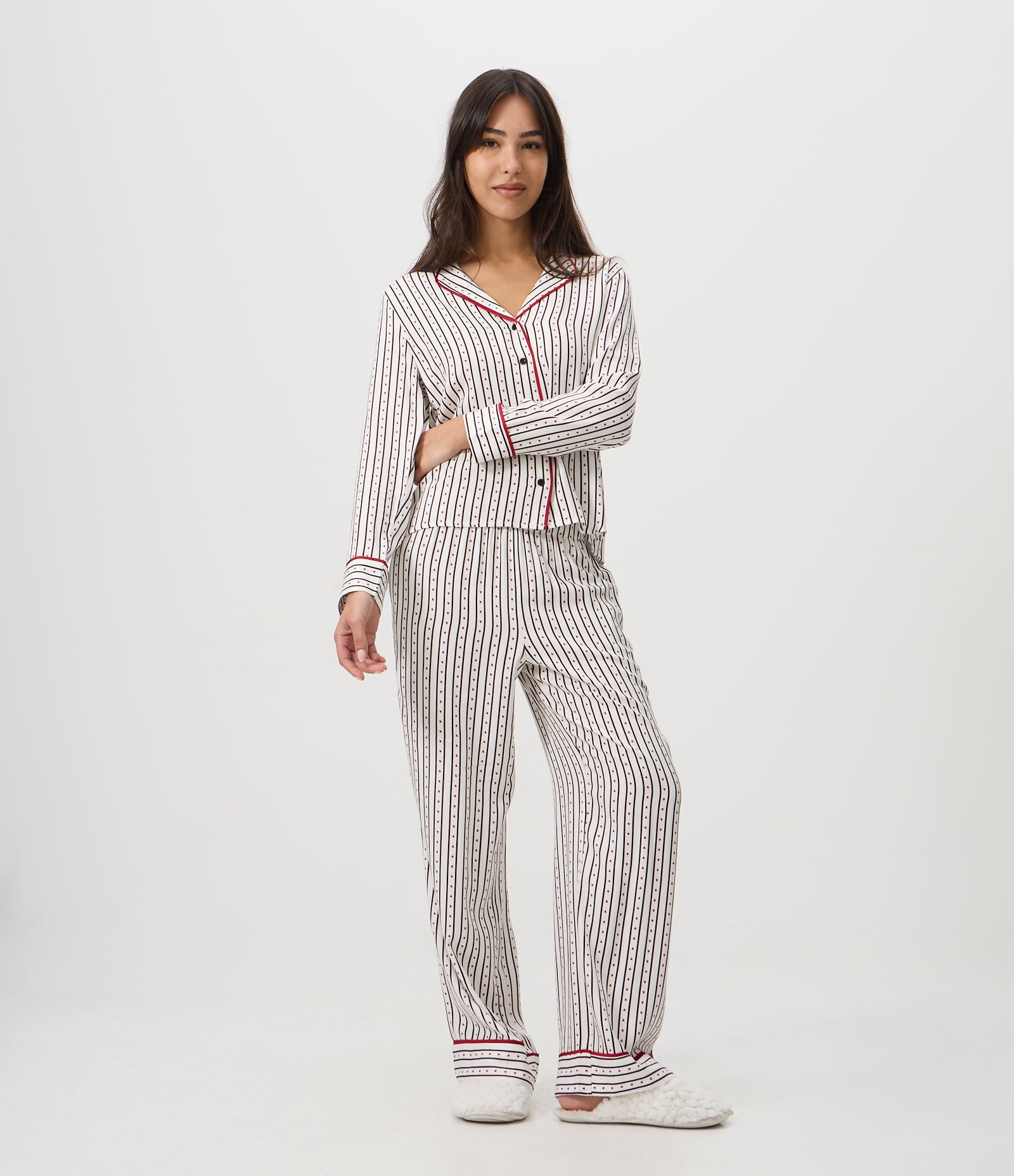 Pijama Longo Americano com Estampa de Listras e Corações Branco 1