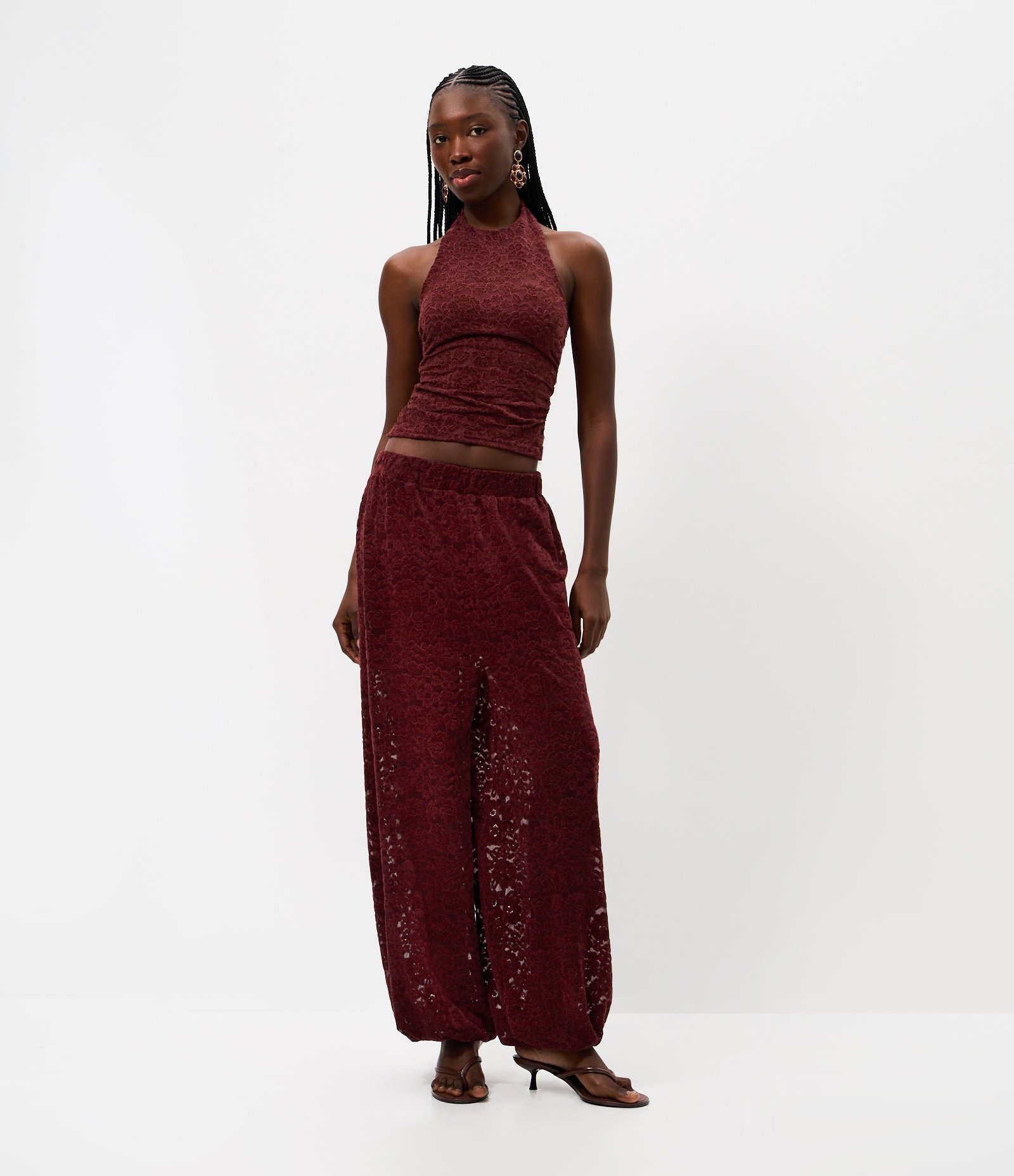 Calça Aladim em Renda com Barra Ajustada Vermelho 1