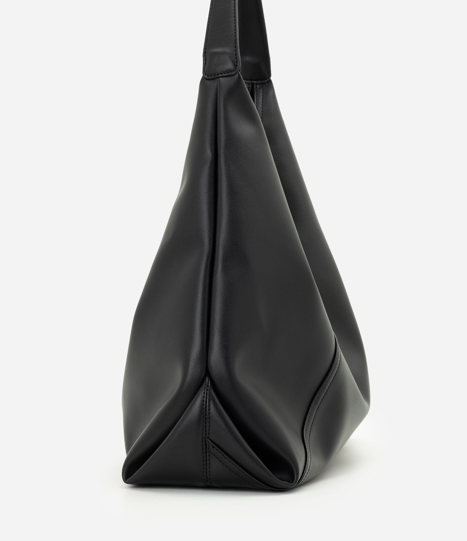 Bolsa Hobo Média em PU com Recortes Estruturados Preto 2