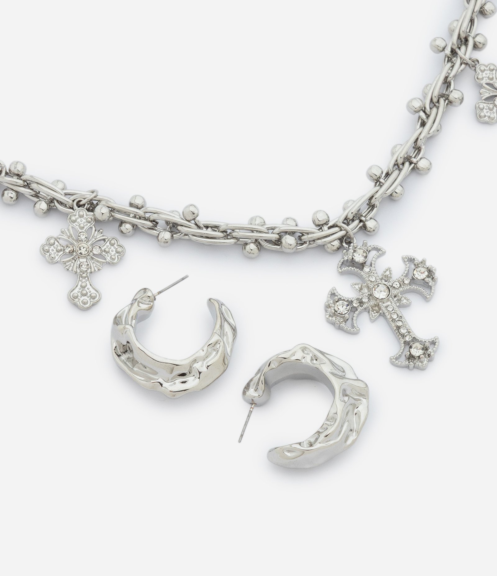 Conjunto de Colar Curto com Pingentes de Cruz e Brincos Argola Prata 2