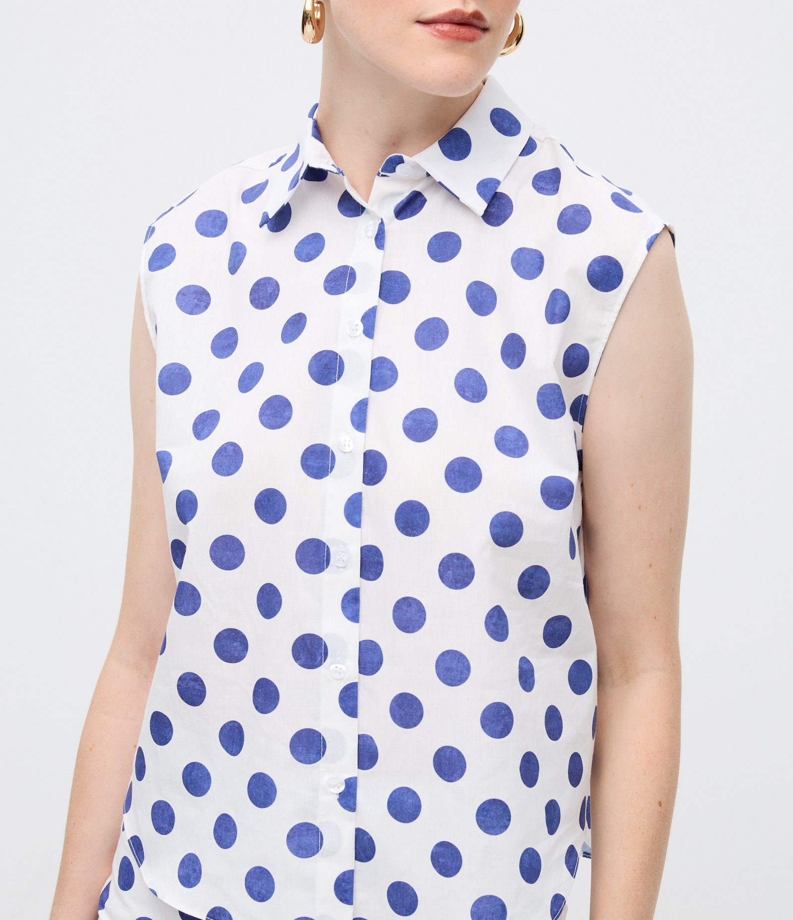 Camisa em Algodão com Gola Padre e Estampa Poa Branco/Azul 3
