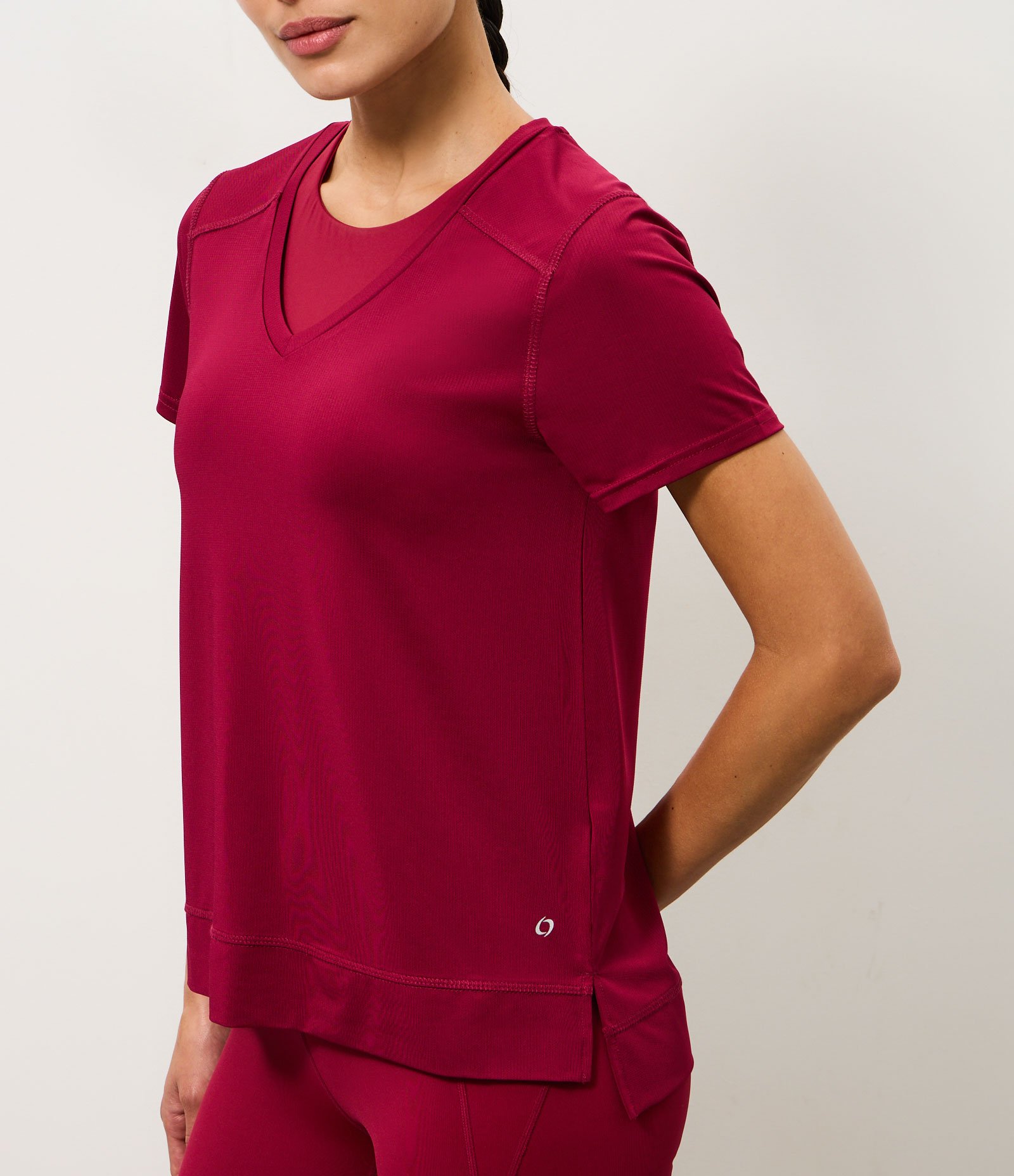 Camiseta Esportiva em Microfibra Furadinha com Barra Mullet Vermelho 3