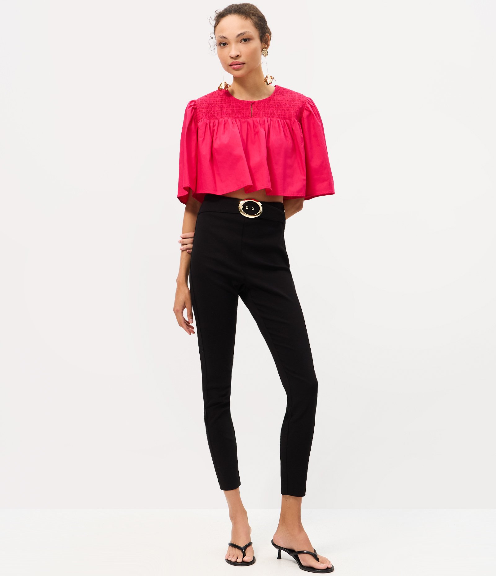 Blusa Cropped em Tricoline com Franzido e Manga Ampla Rosa 3