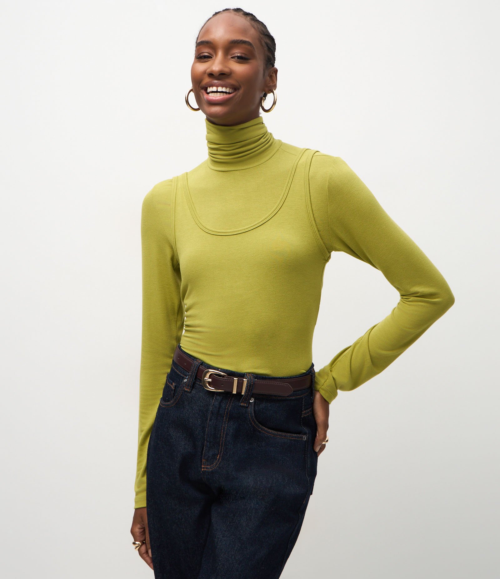 Blusa em Viscose com Sobreposição e Gola Alta Verde 1