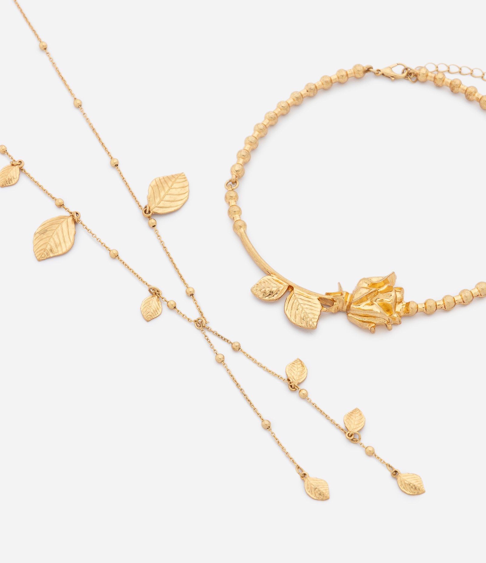 Conjunto Colar Camadas em Metal com Pingentes de Pétalas Dourado 2
