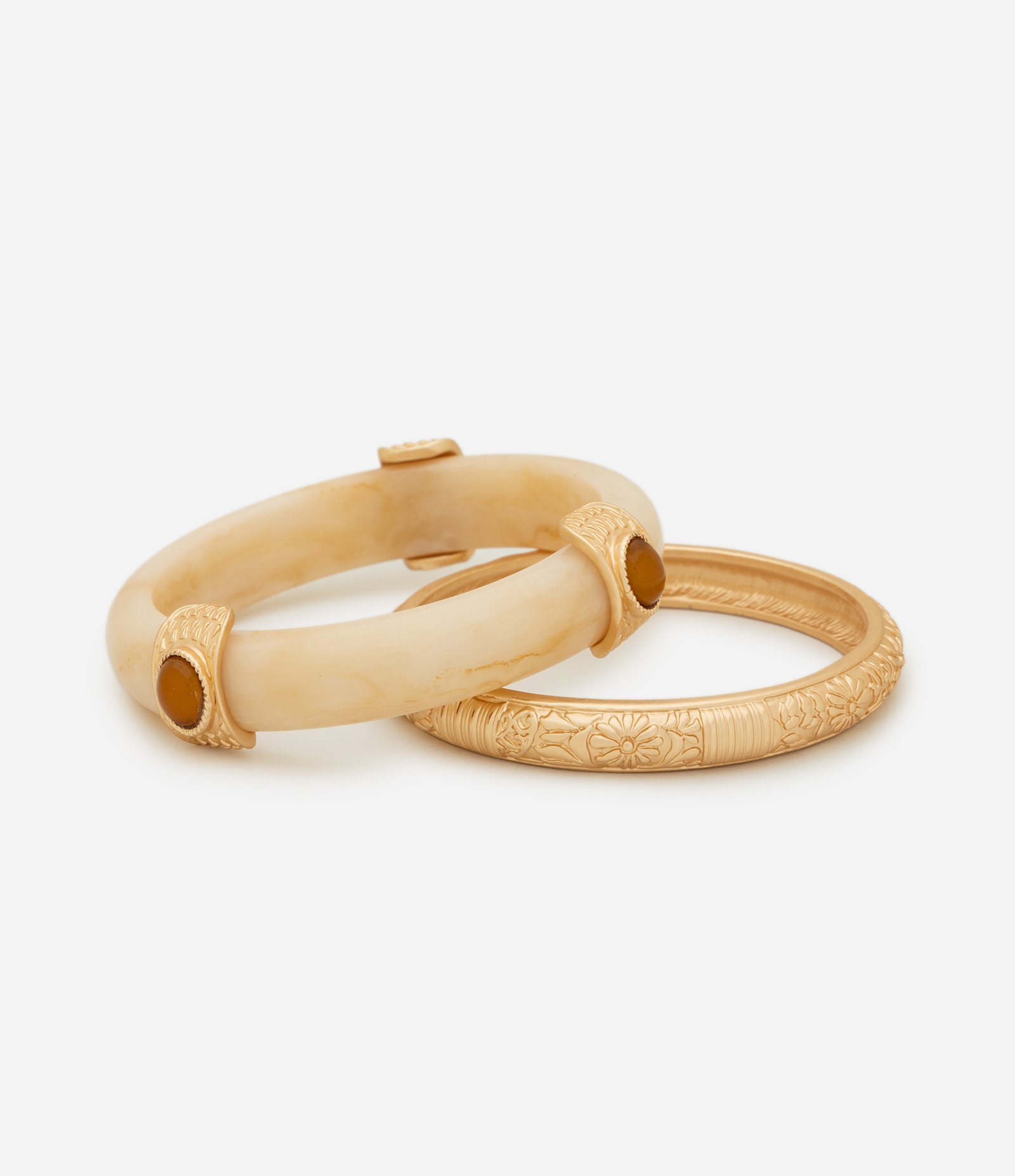 Kit 02 Braceletes com Texturas Variadas Dourado 3