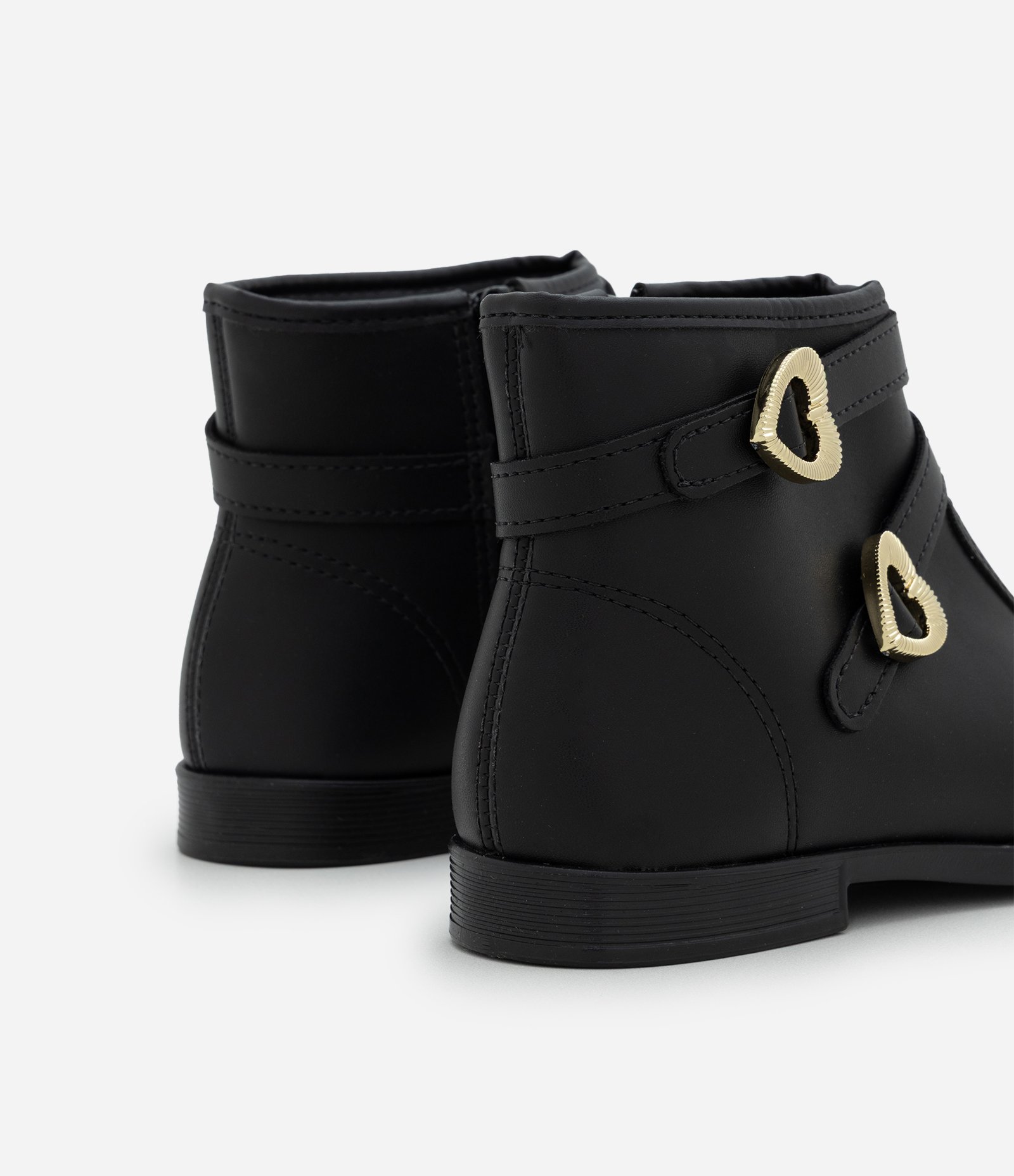 Bota Infantil com Salto e Fivela Coração – Tam 26 a 35 Preto 2