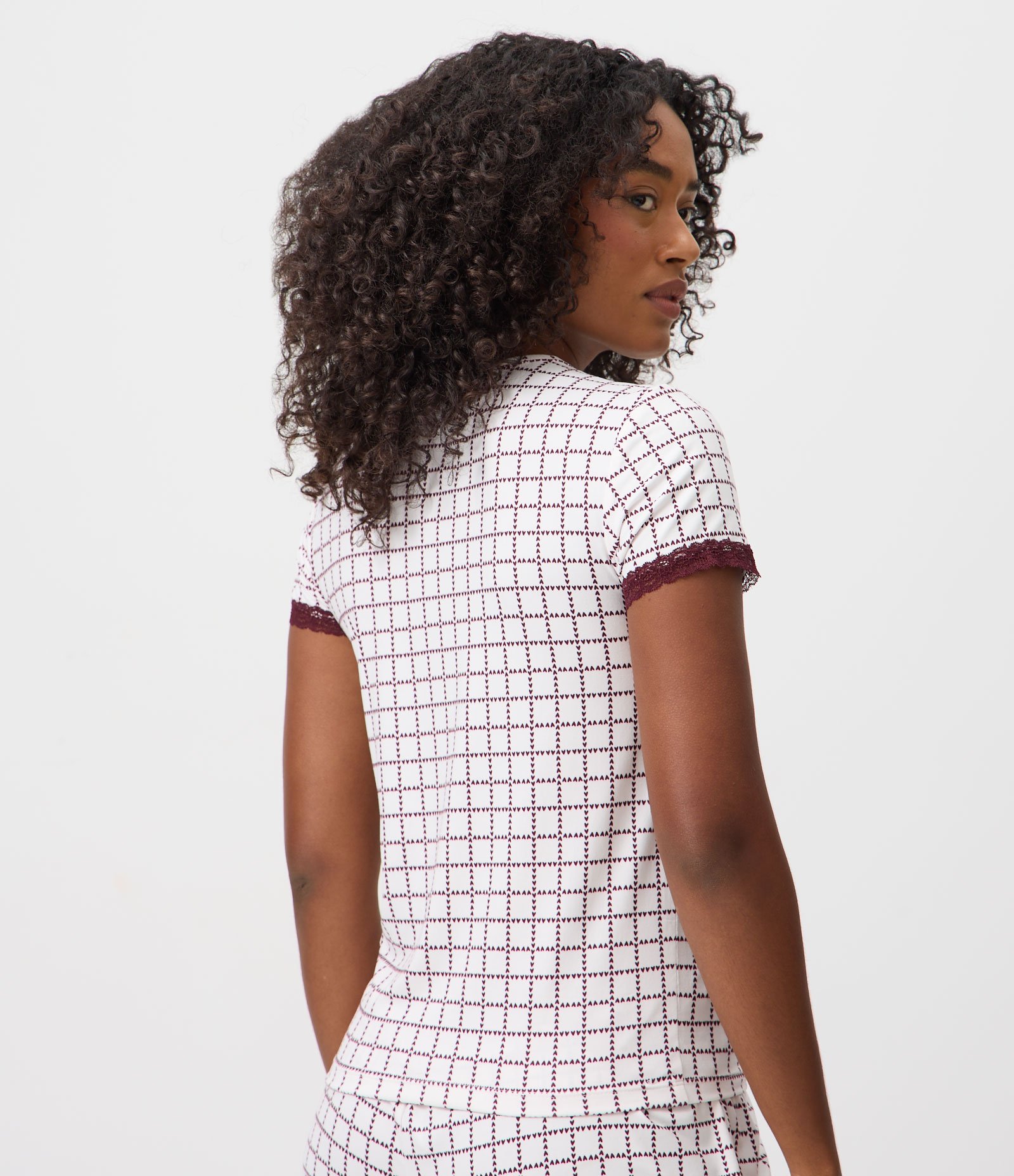 Blusa de Pijama em Peach Touch com Estampa Geométrica e Corações Branco 4