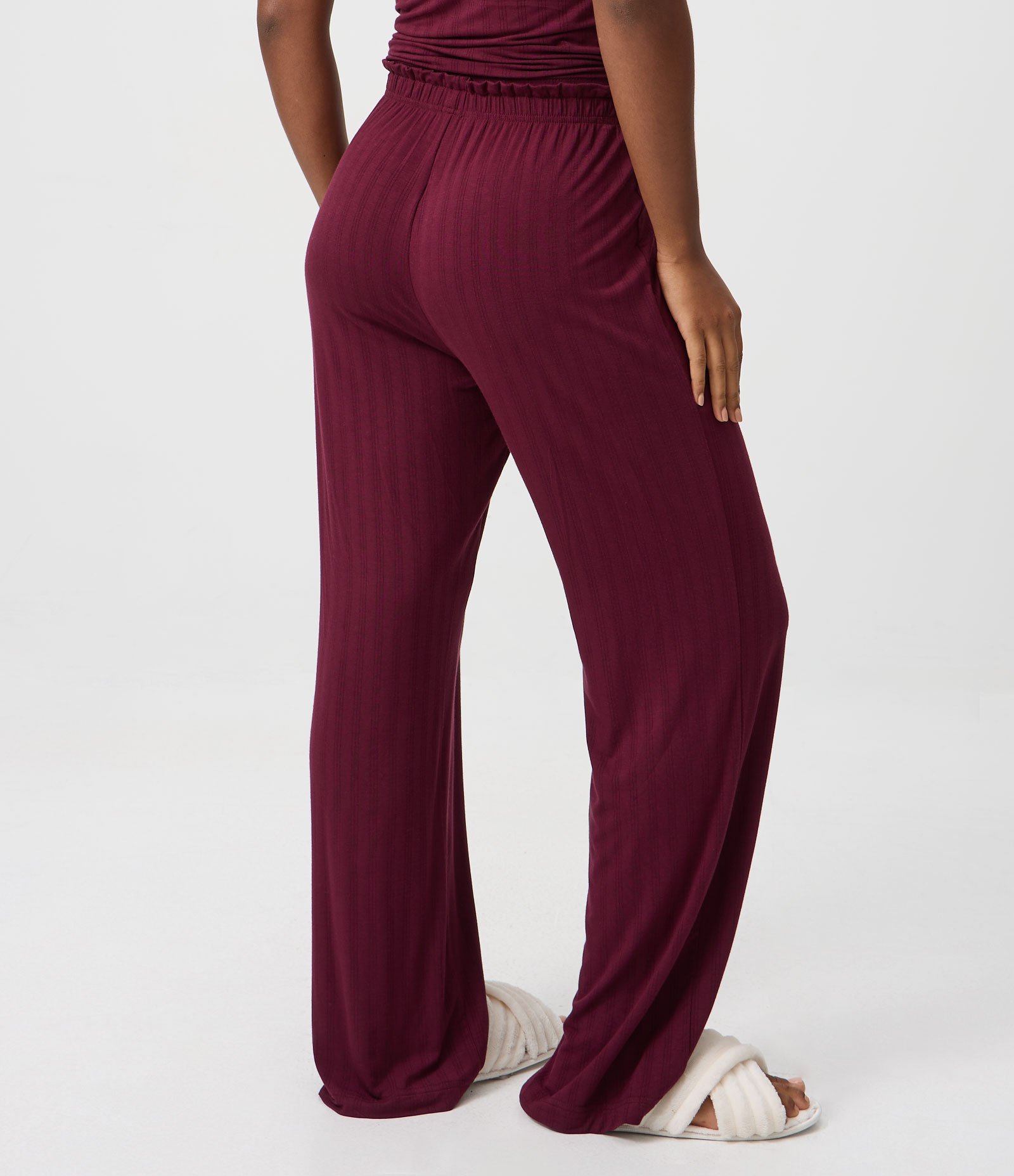 Calça de Pijama em Ribana com Fru Fru no Cós Vinho 4