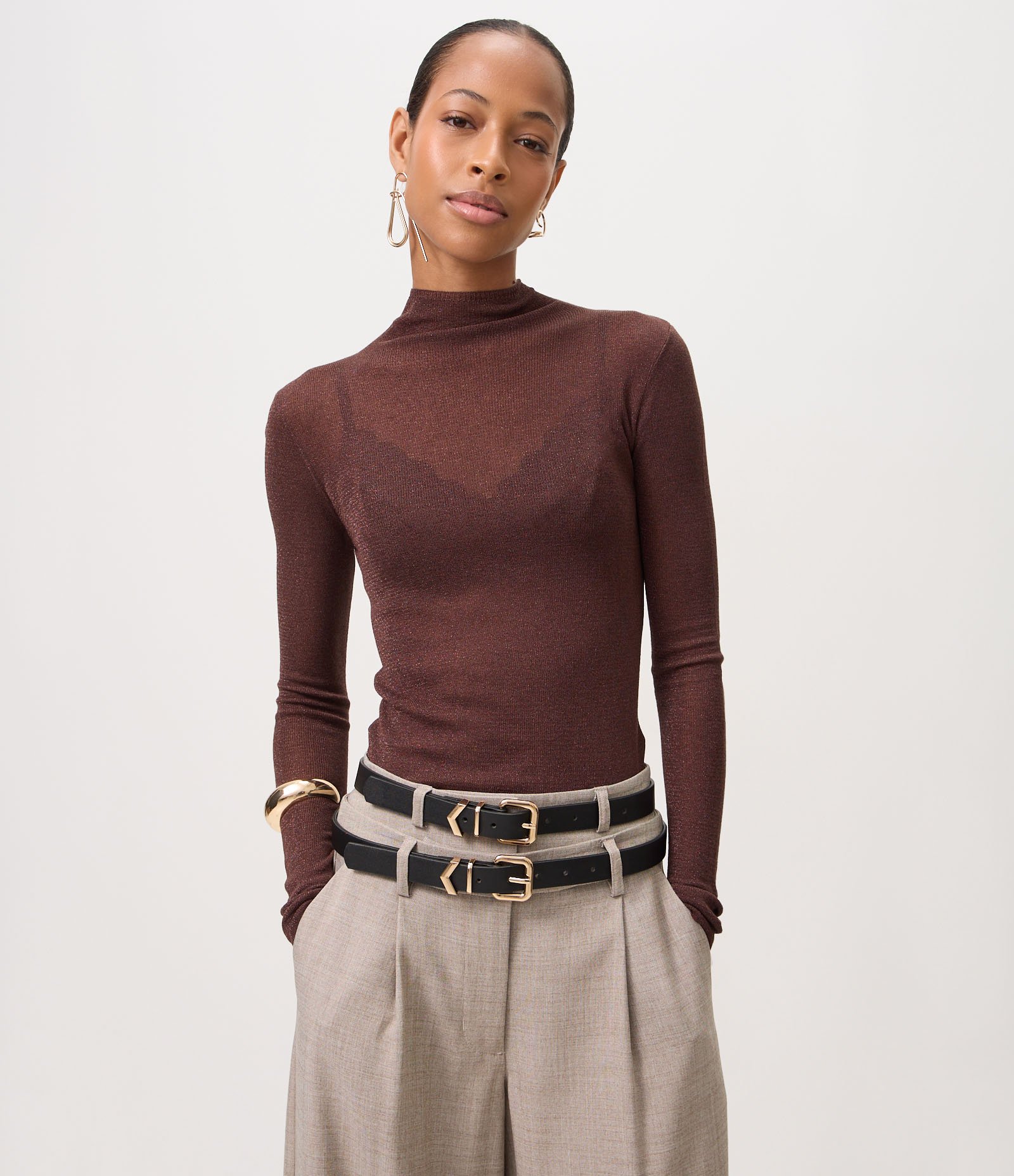 Blusa Regular em Tricô com Leve Transparência Marrom 1
