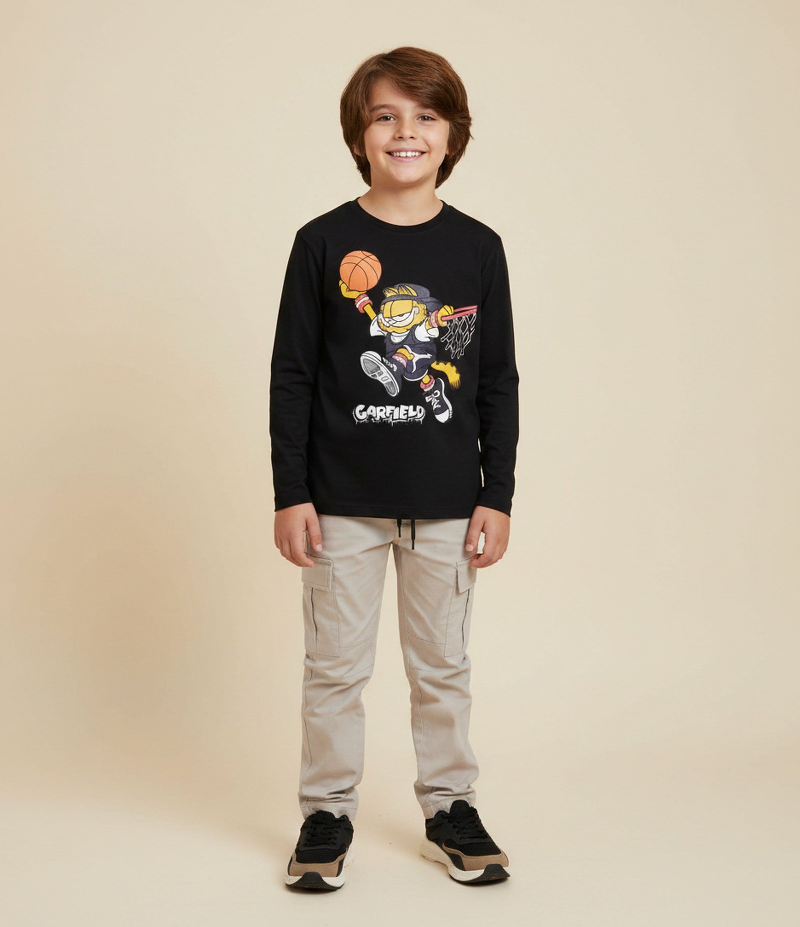 Camiseta Infantil com Estampa Garfield Basquete – Tam 5 a 14 Anos Preto 1
