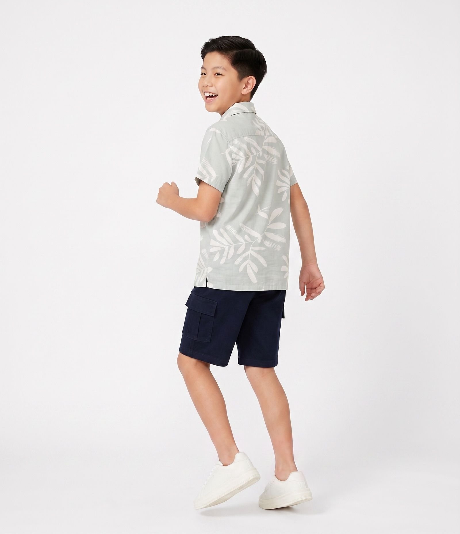 Camisa Infantil Em Algodão Estampa Folhagem - Tam 5 a 14 Anos Cinza 3
