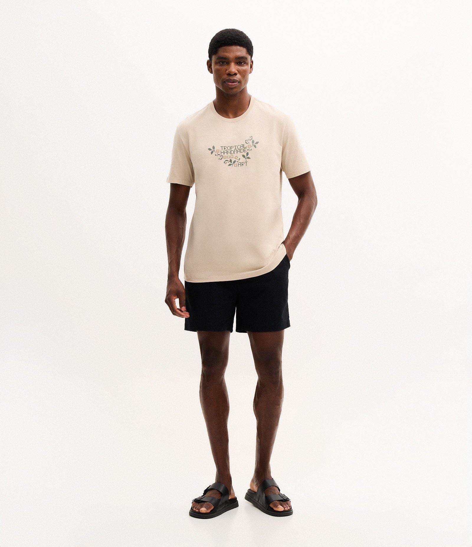 Camiseta Manga Curta em Algodão com Lettering Tropical Handmade Cinza 2