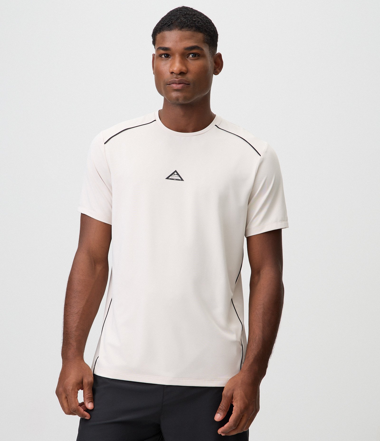 Camiseta Esportiva Dry com Manga Raglan Off White 1