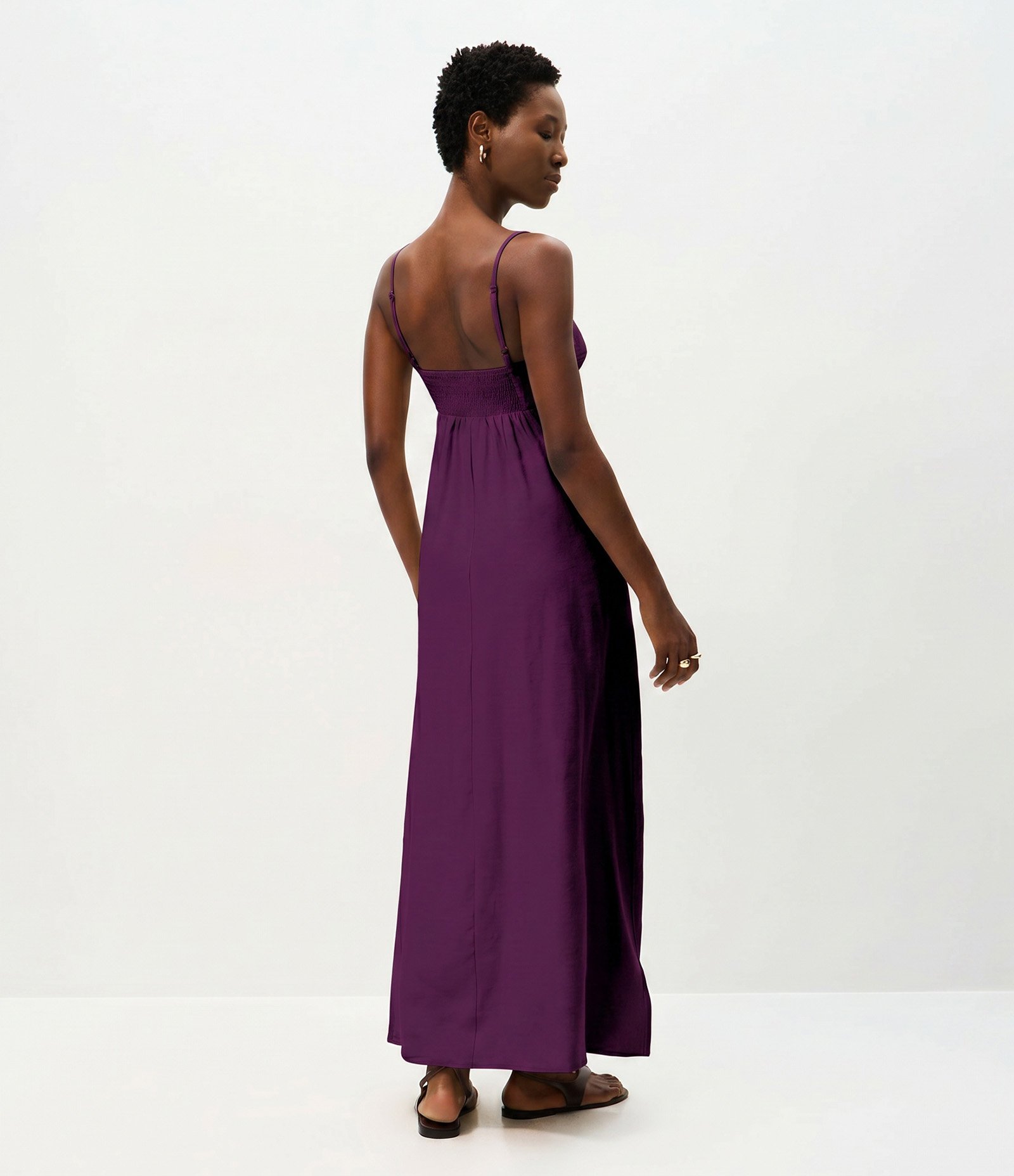 Vestido Midi Evasê em Viscose com Decote Coração Roxo 3