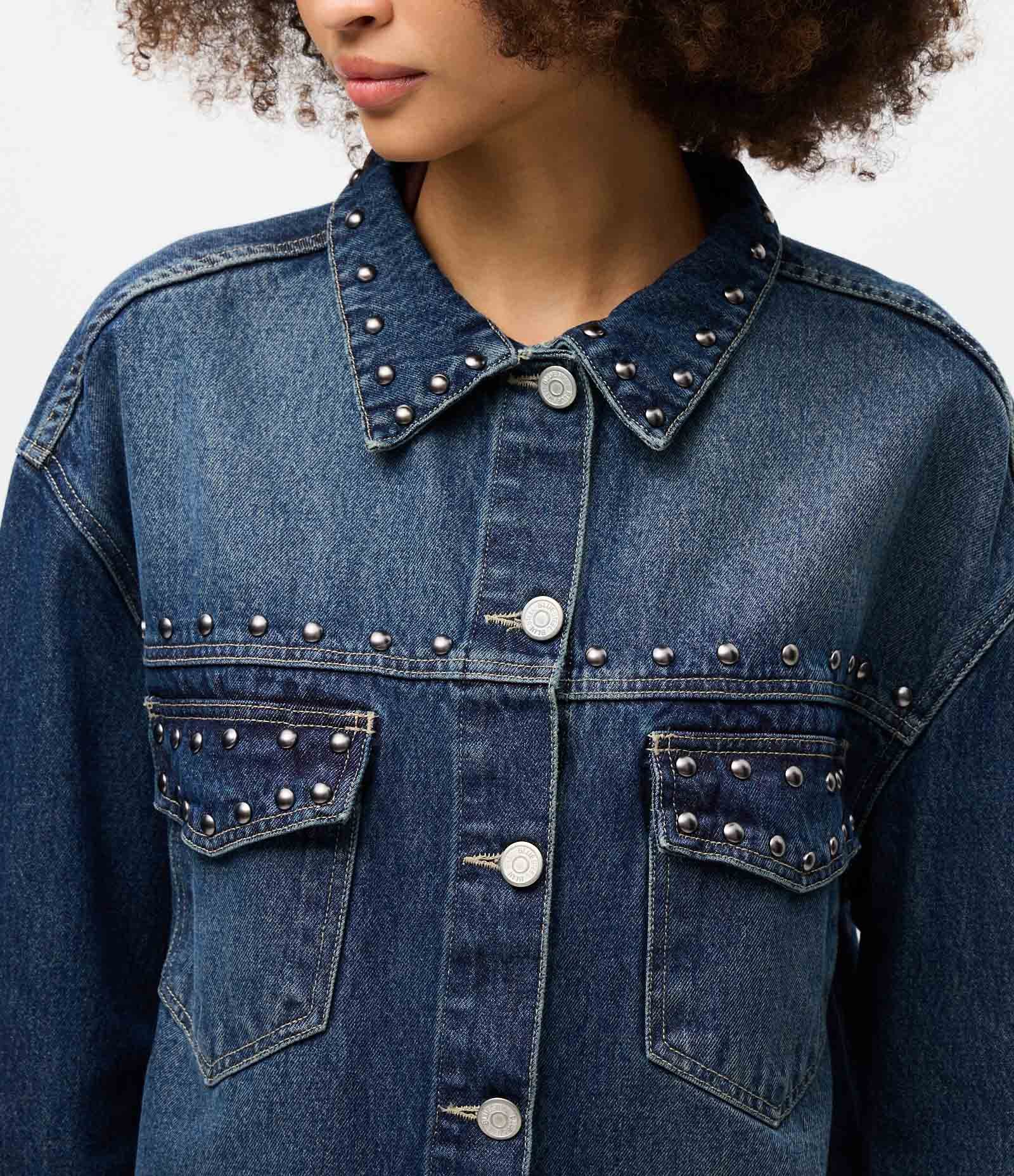 Camisa Jeans Overshirt Com Tachas Azul Escuro 3