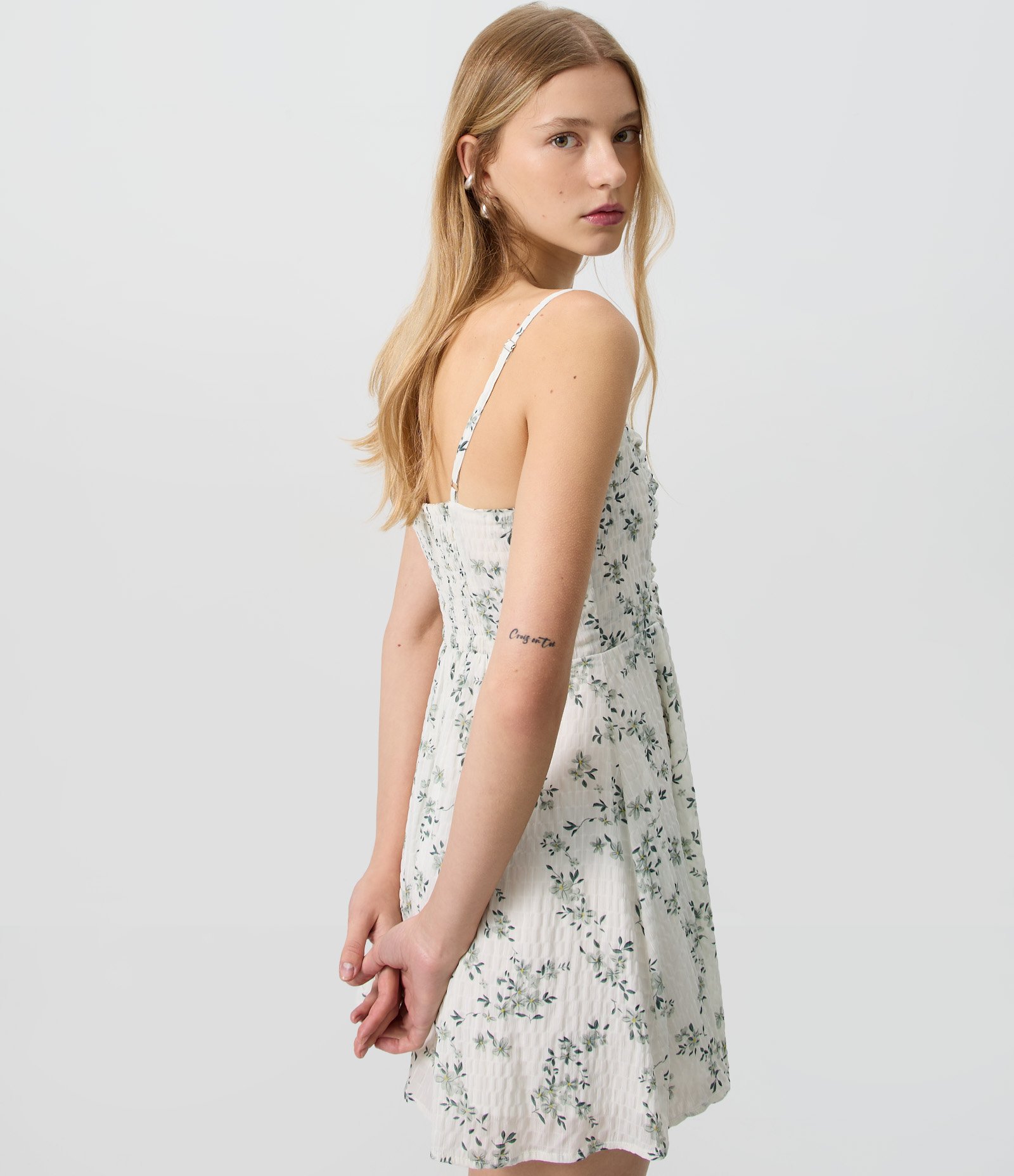 Vestido Floral Liberty Texturizado com Amarração Branco 4